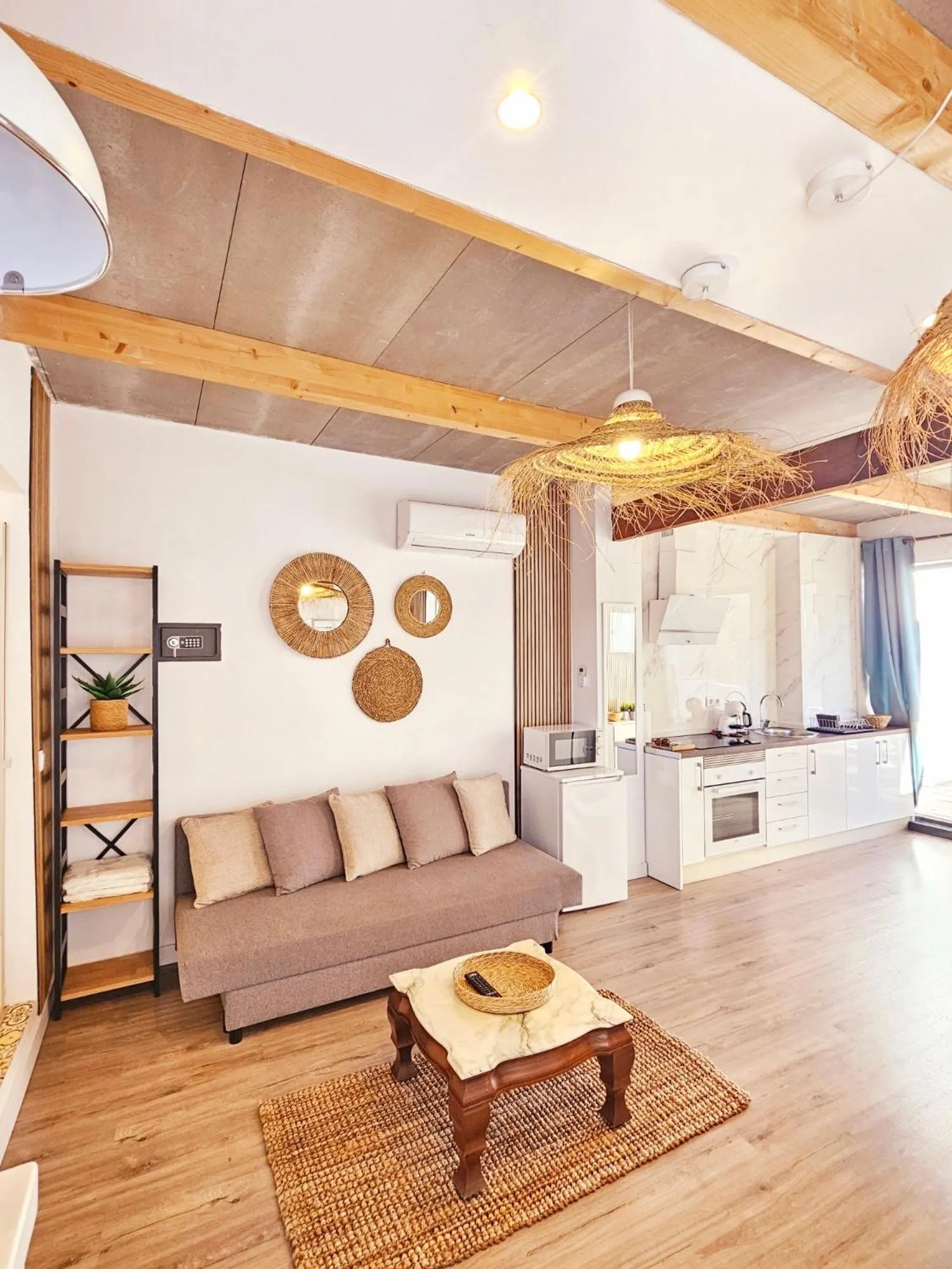 Kitchen or kitchenette in Apartamentos de la Huerta