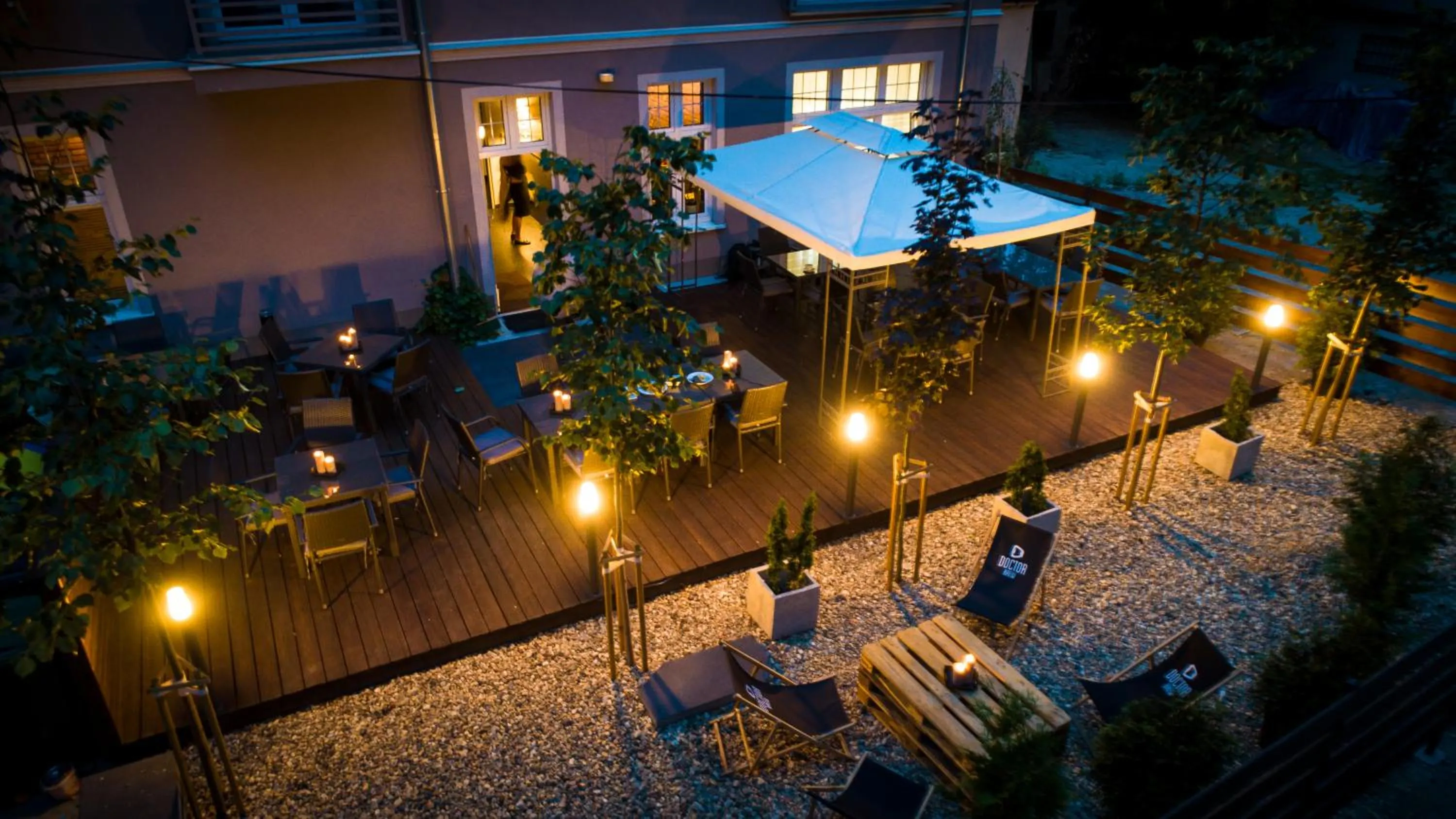 Patio in Brassel Aparthotel