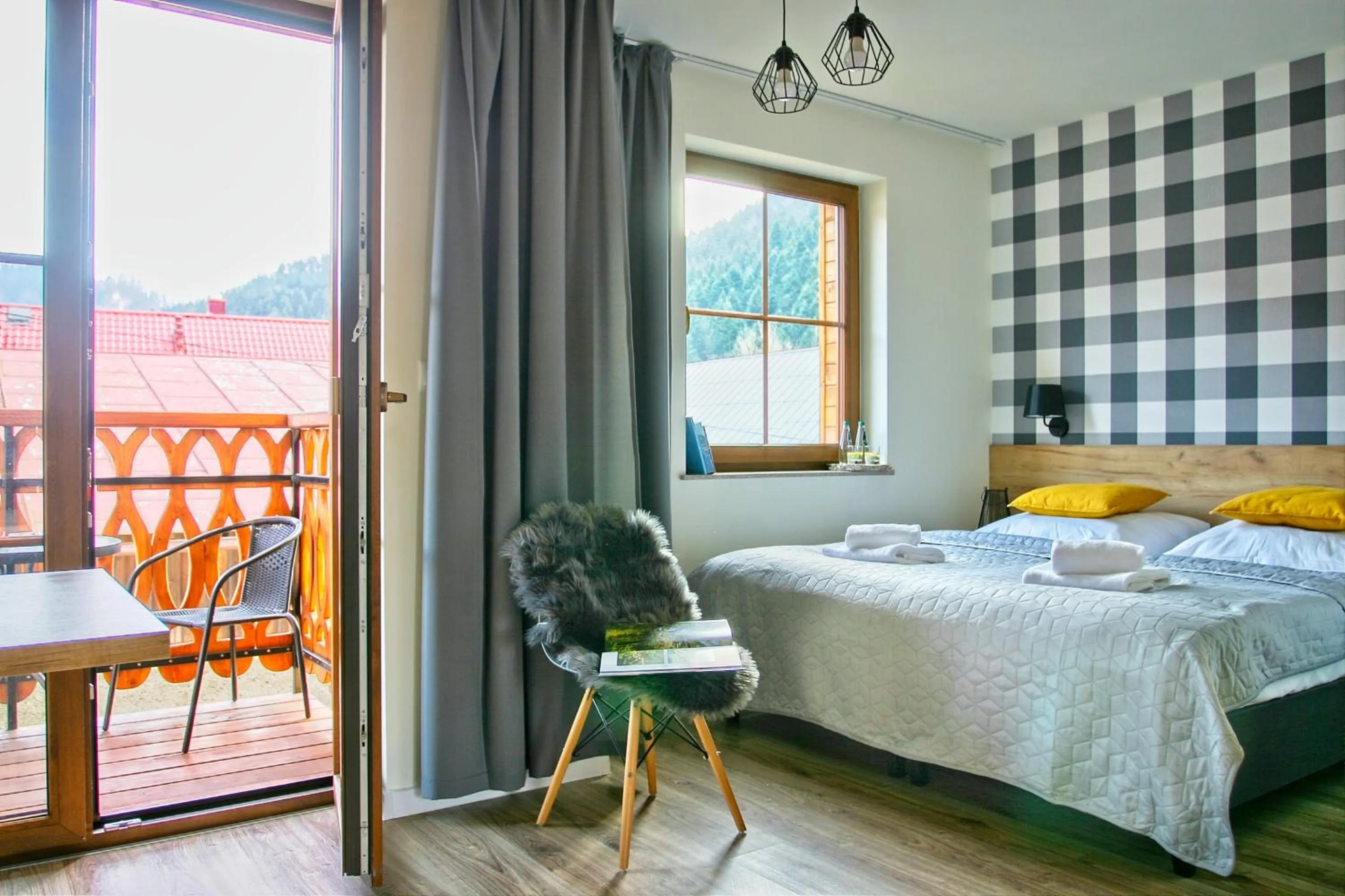 Balcony/Terrace, Bed in Apartamenty Magia Gór