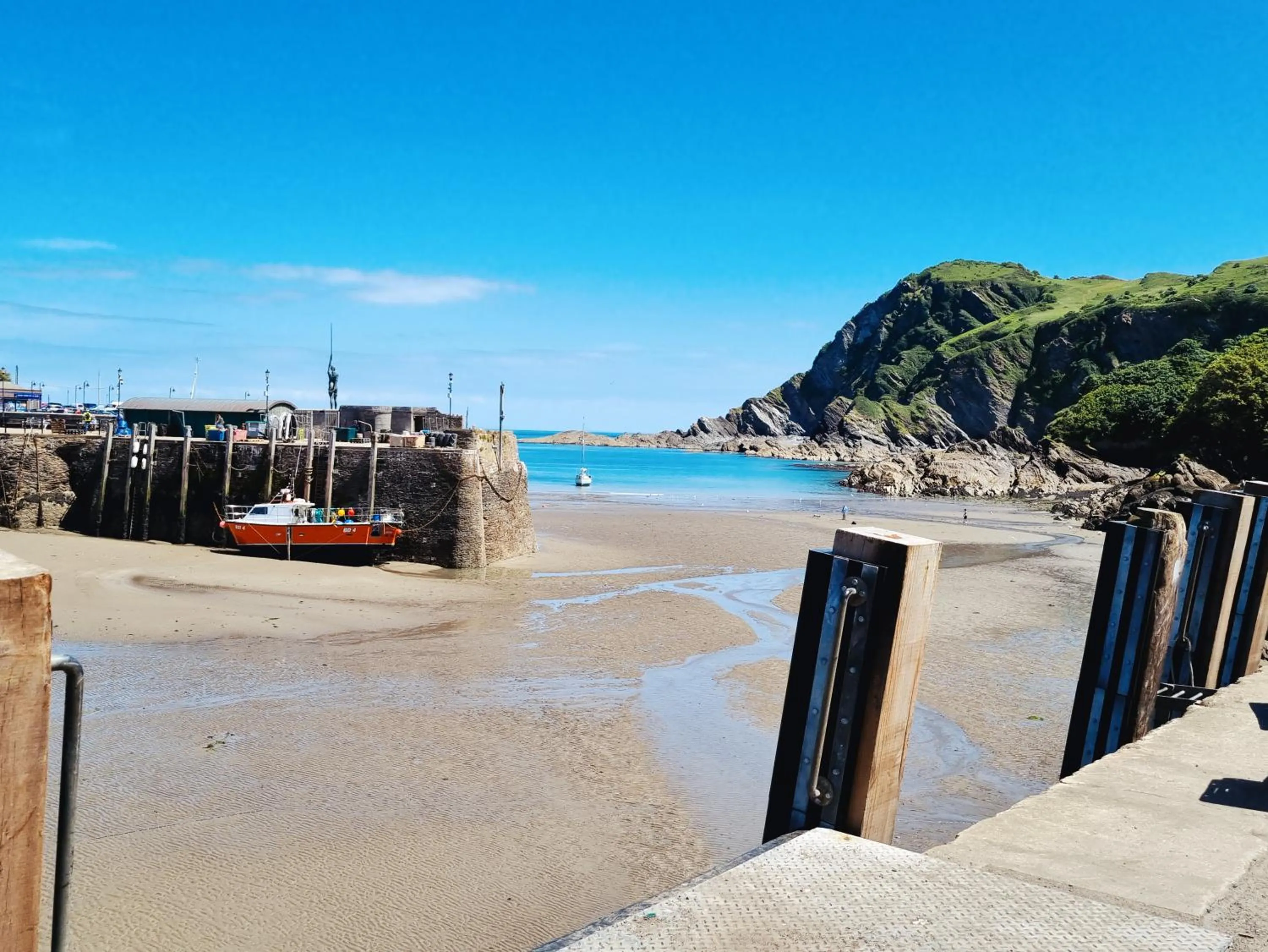 Nearby landmark in Laston House