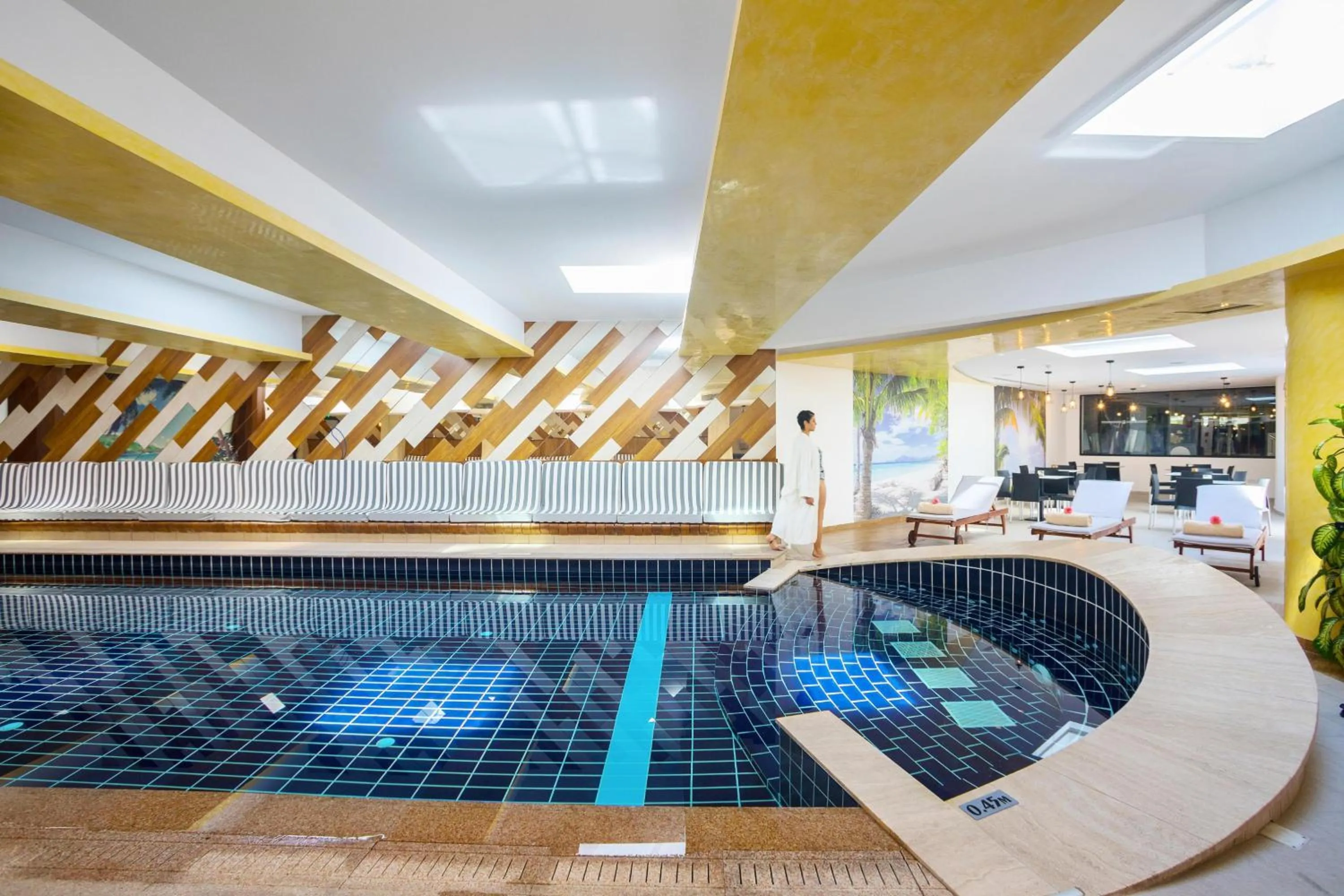 Hot Tub in Cavo Maris Beach Hotel