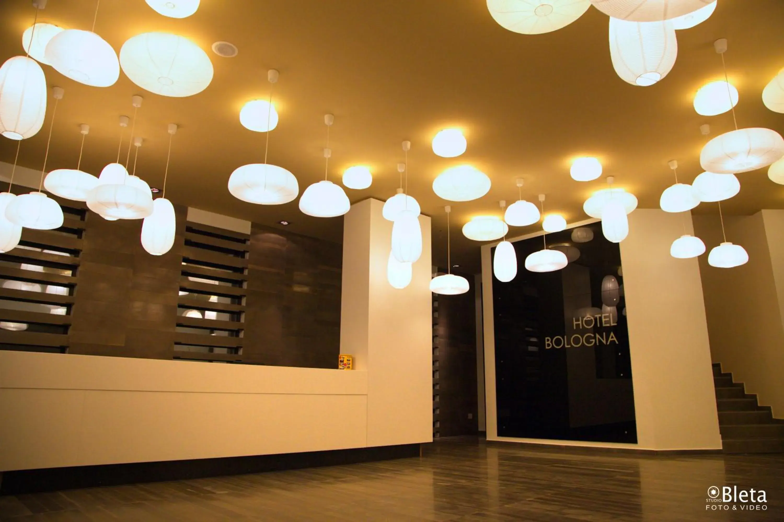 Lobby or reception in Hotel Bologna Lobby or reception in Hotel Bologna
