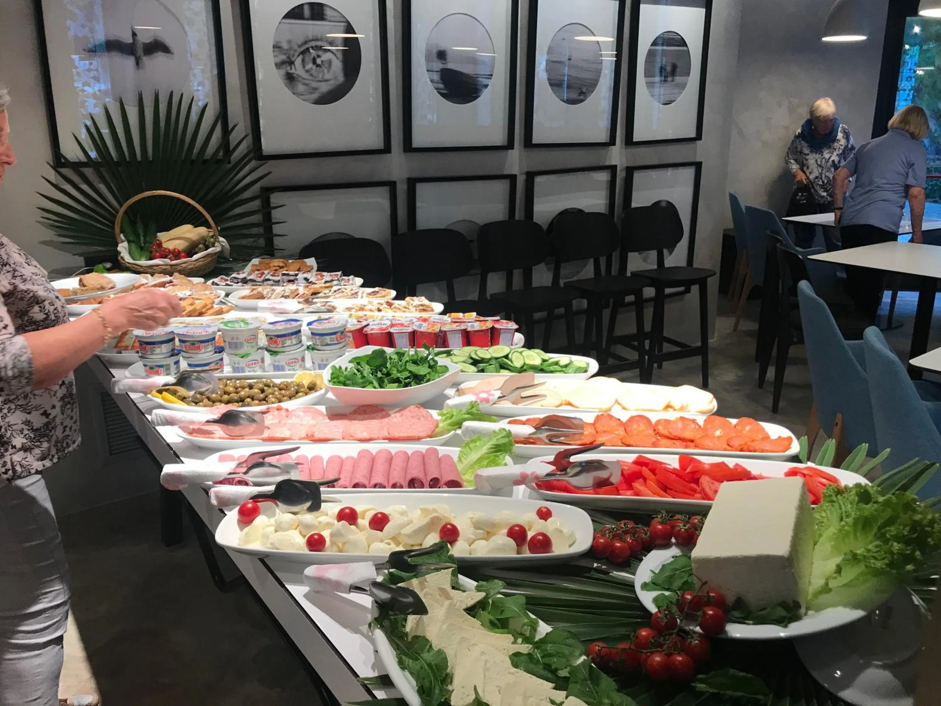 Breakfast in Hotel Bologna