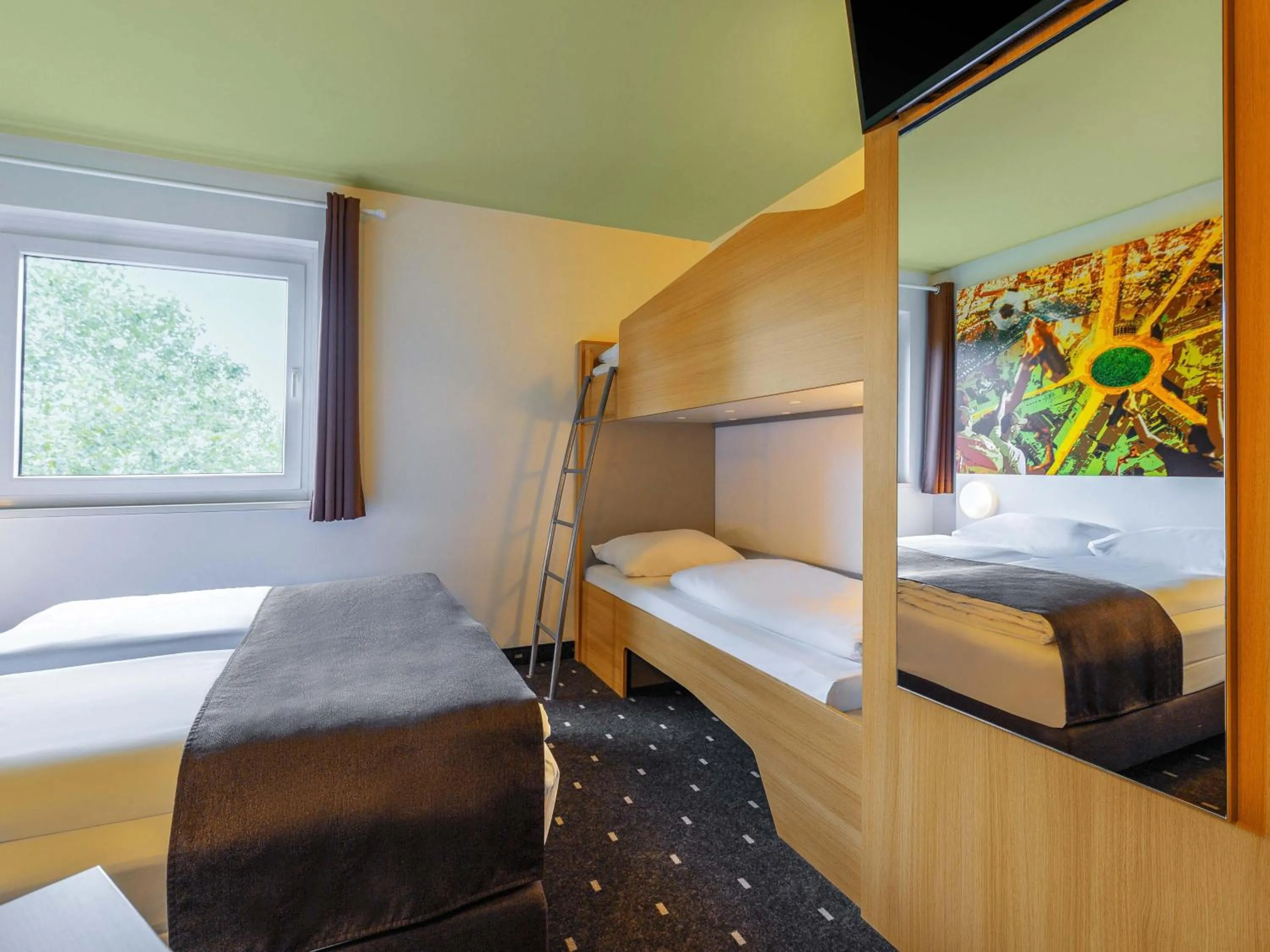 Bed in B&B HOTEL Dortmund-Messe