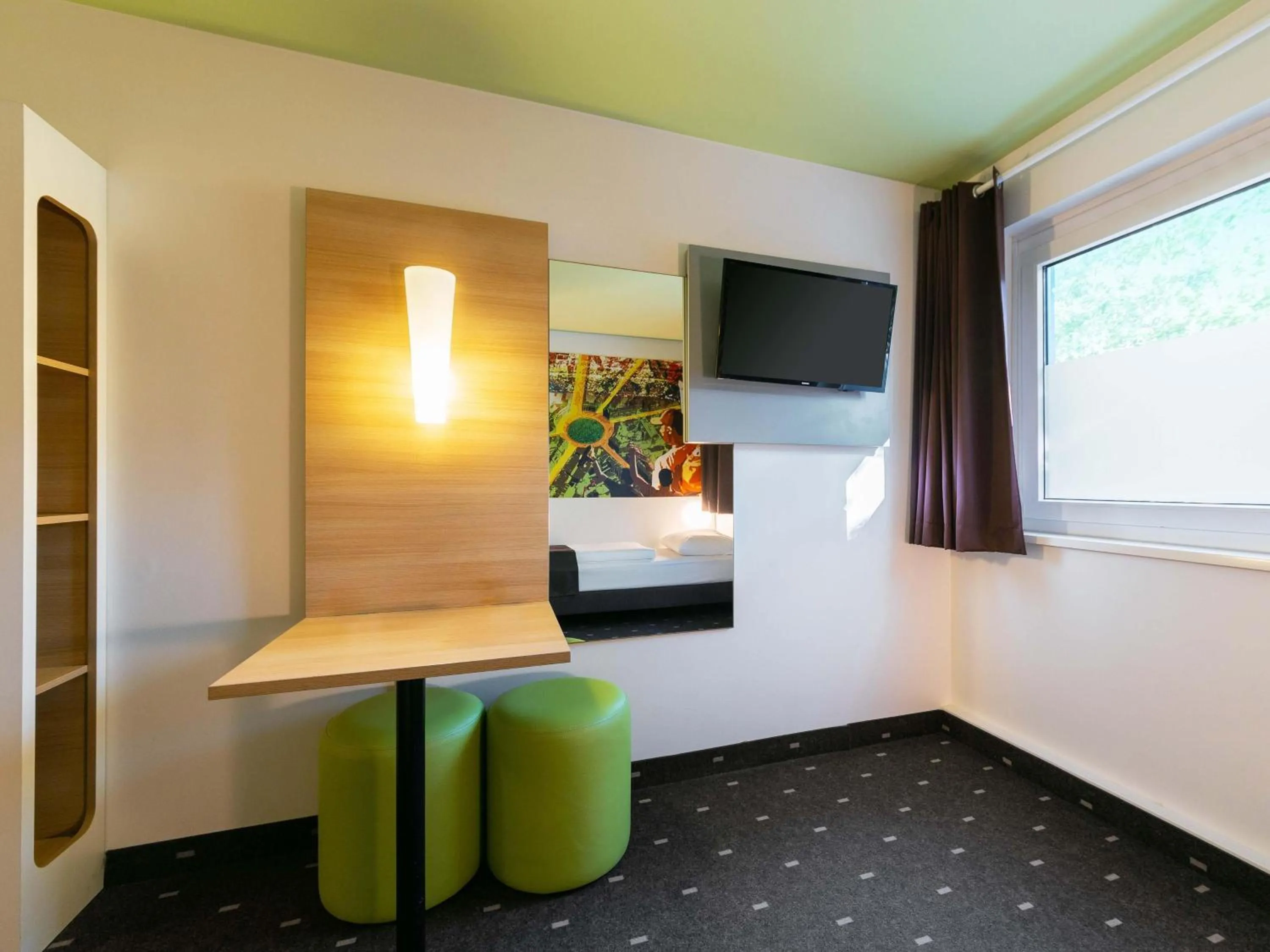 Photo of the whole room in B&B HOTEL Dortmund-Messe