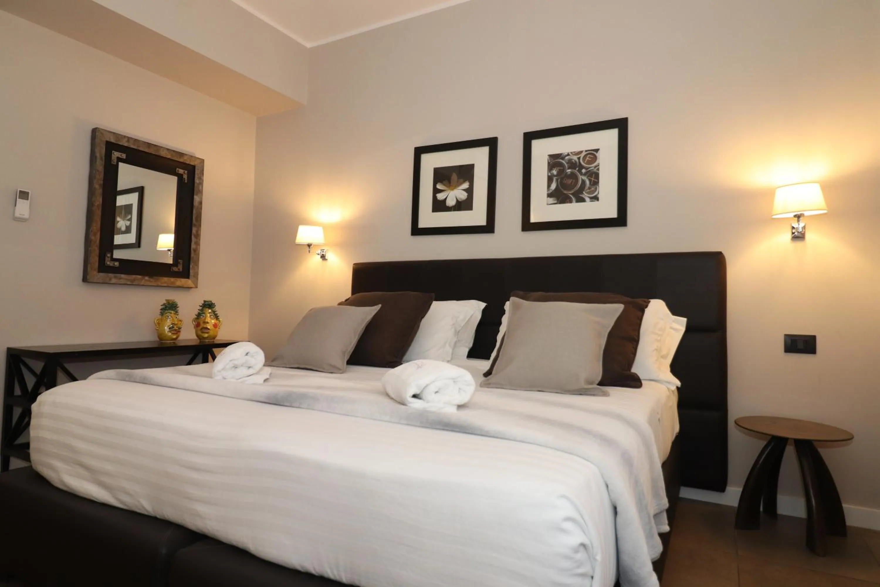 View (from property/room), Bed in Delle Vittorie Luxury Rooms&Suites