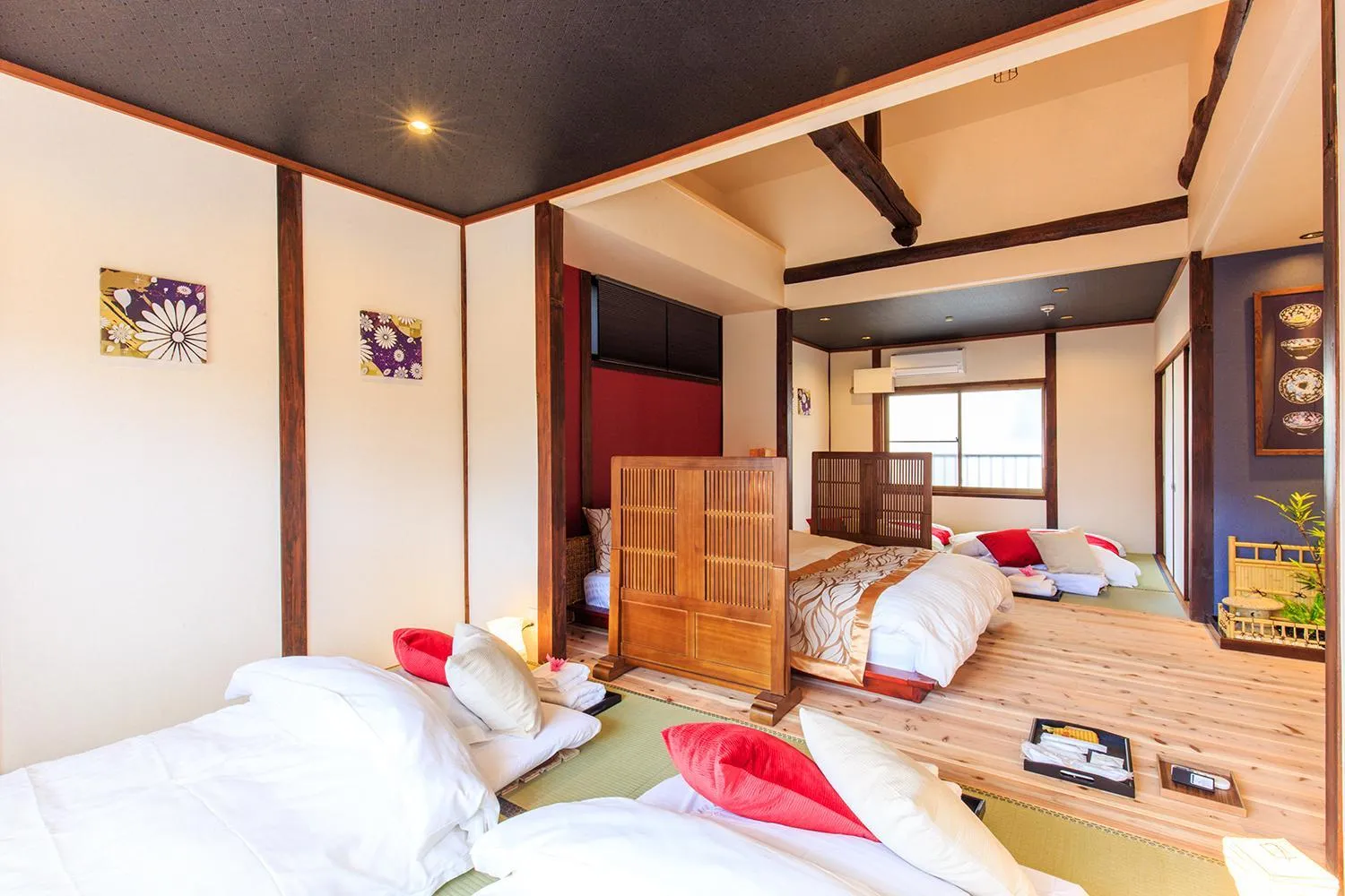 Bed in ORIGAMI STAY -Taishocho-