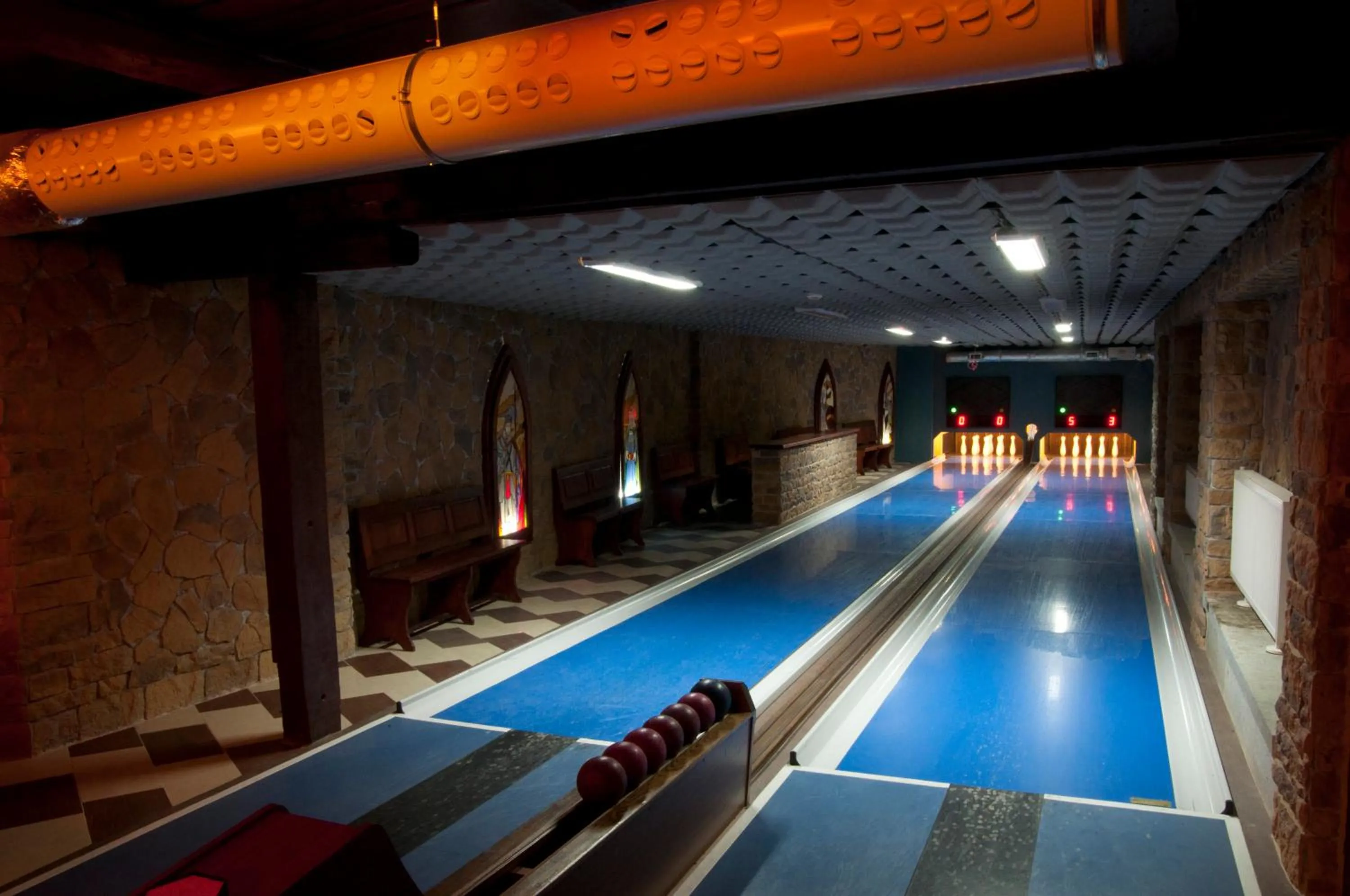 Bowling in Gaja