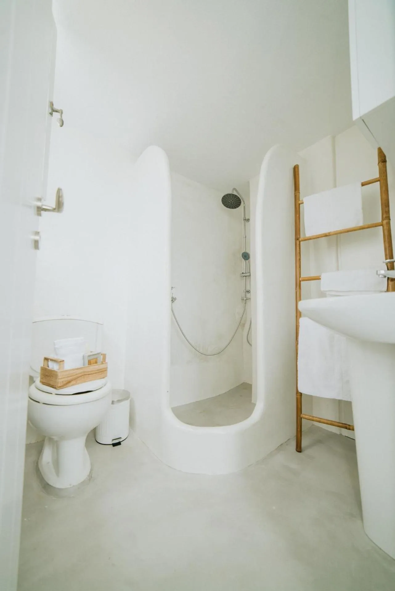 Shower in Pueblo Viejo Suites