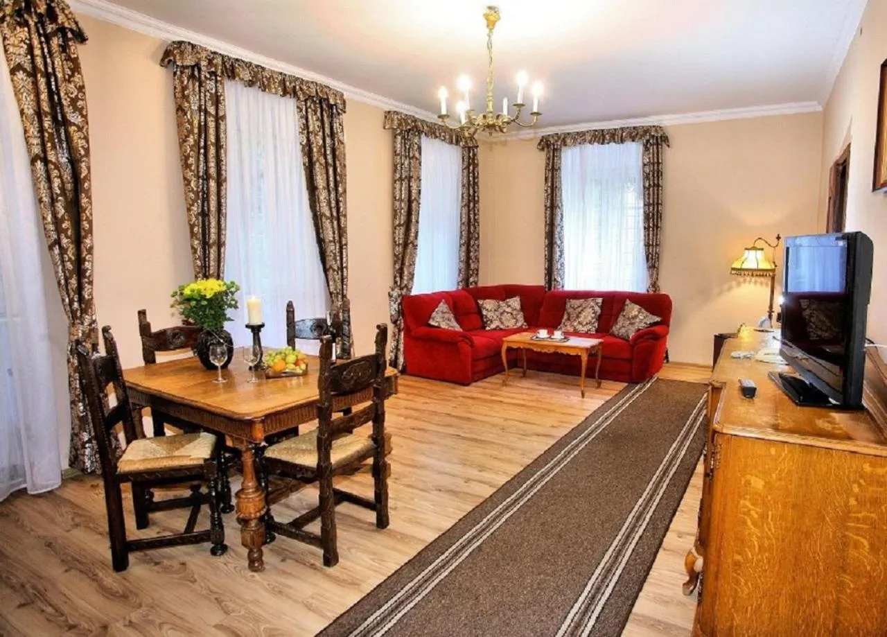 Hotel Przy Oślej Bramie - Zamek Książ