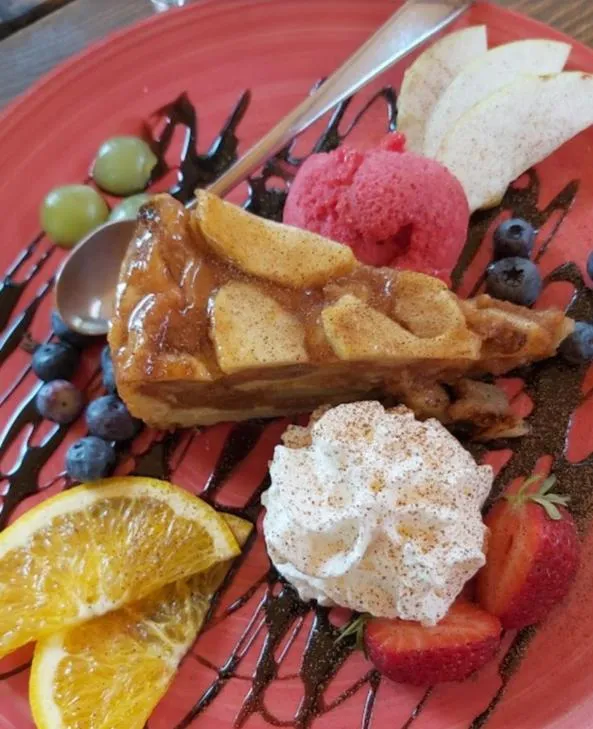 Restaurant/places to eat in Hotel Przy Oślej Bramie - Zamek Książ