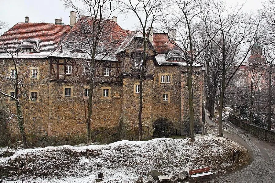 Property building in Hotel Przy Oślej Bramie - Zamek Książ