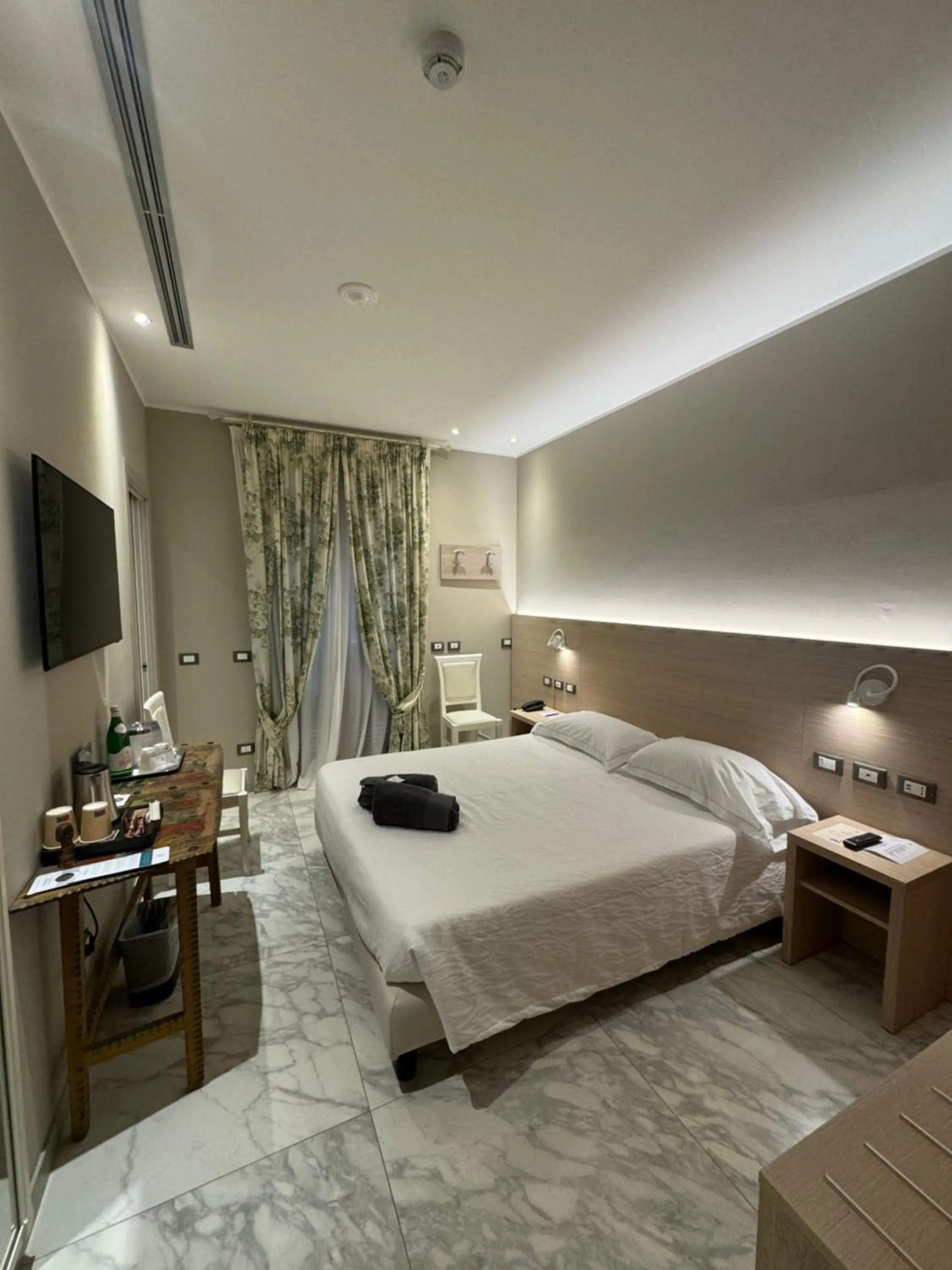 Bed in Hotel Porto Roca