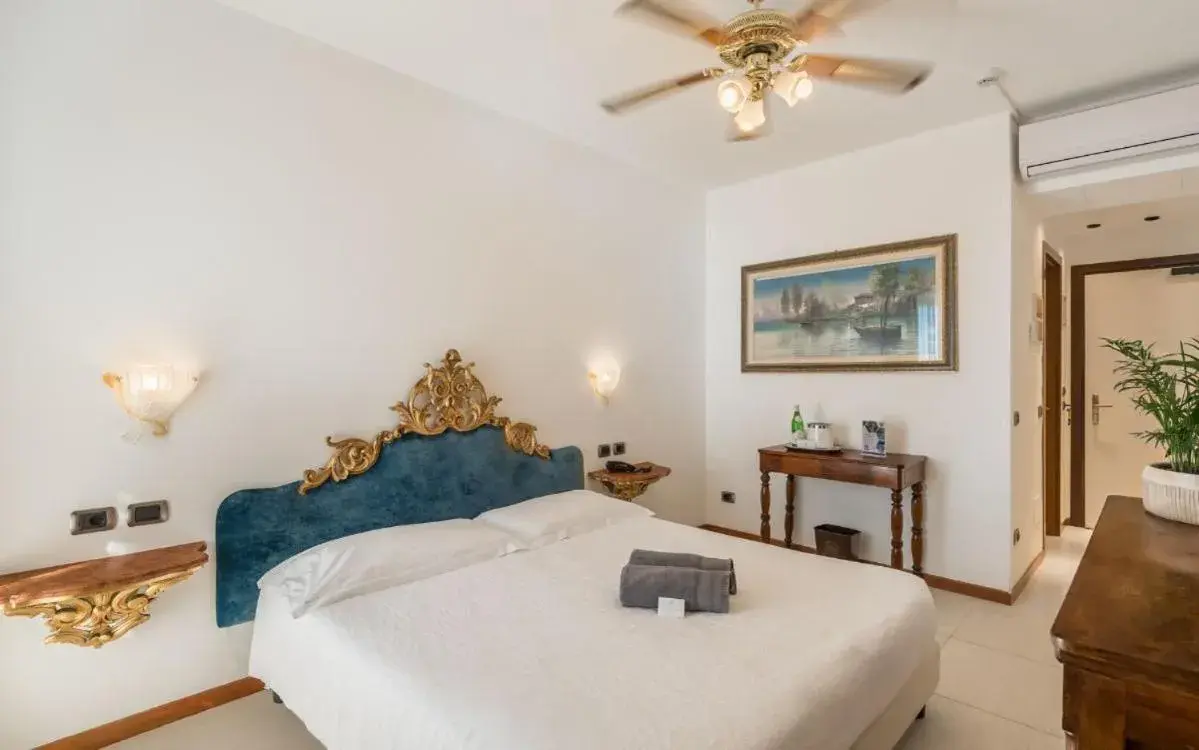 Double Room with Sea View in Hotel Porto Roca Double Room with Sea View in Hotel Porto Roca