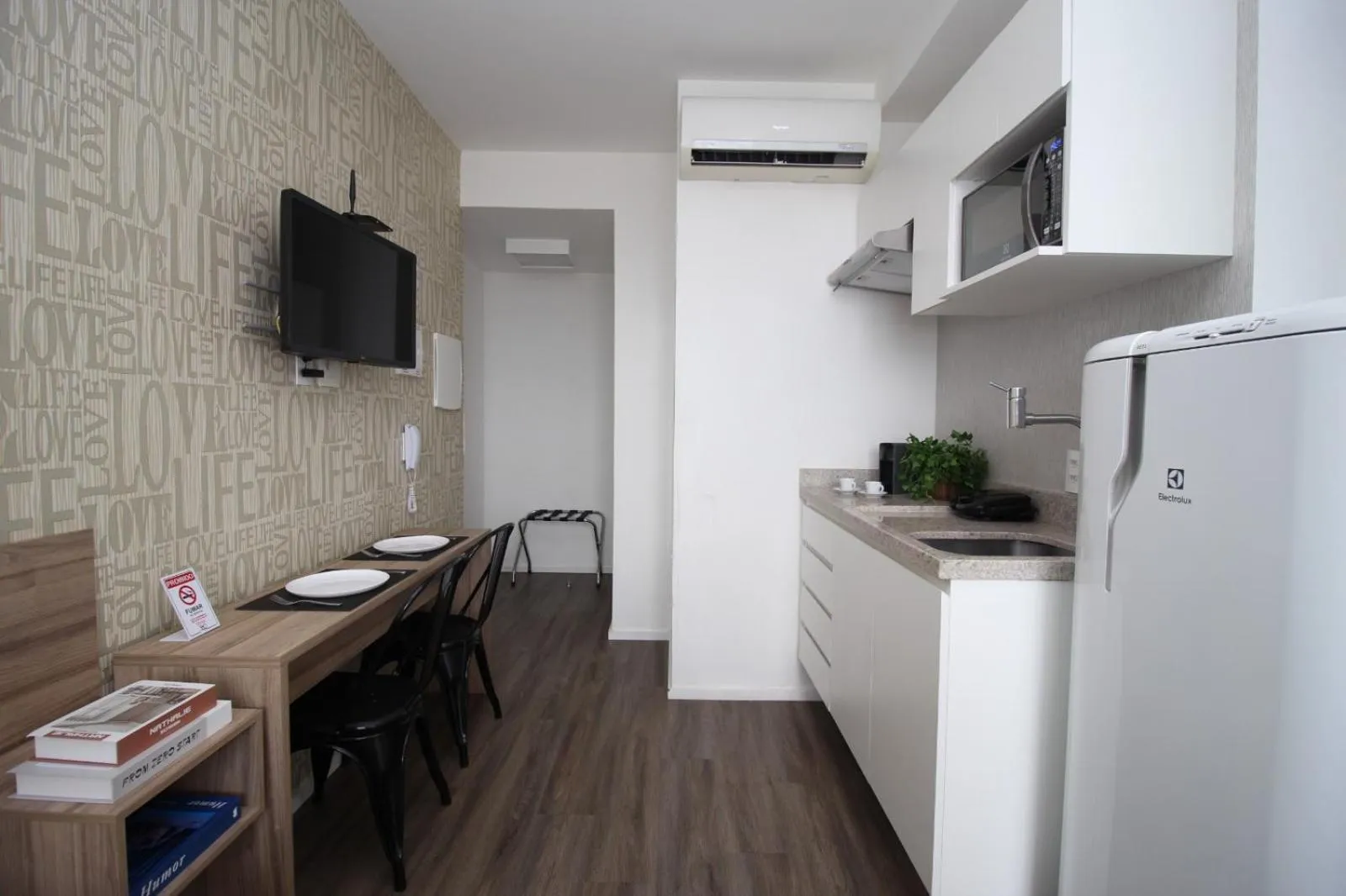 Kitchen or kitchenette in 360 Suítes Sé