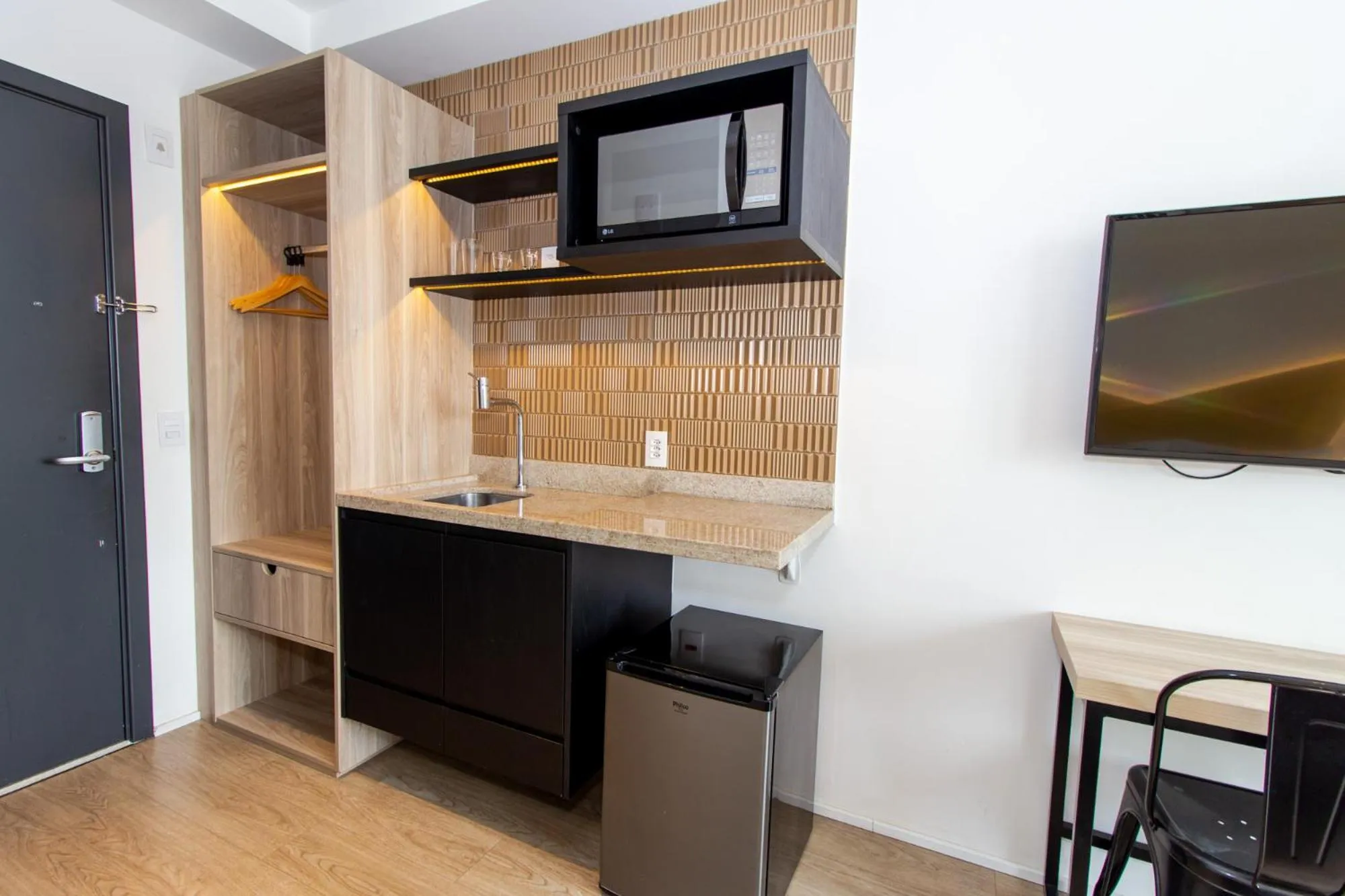 Kitchen or kitchenette in 360 Suítes Sé