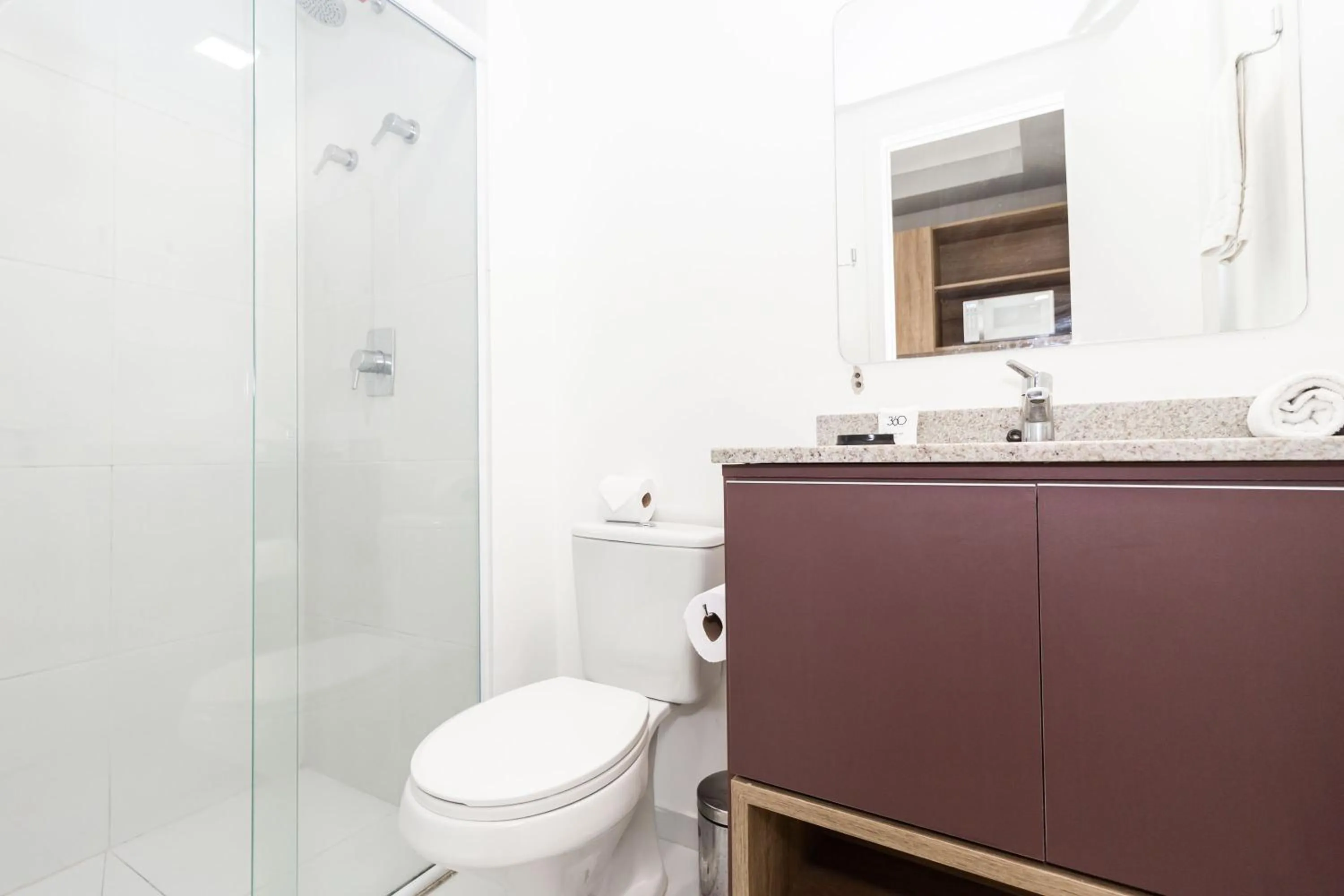 Bathroom in 360 Suítes Sé