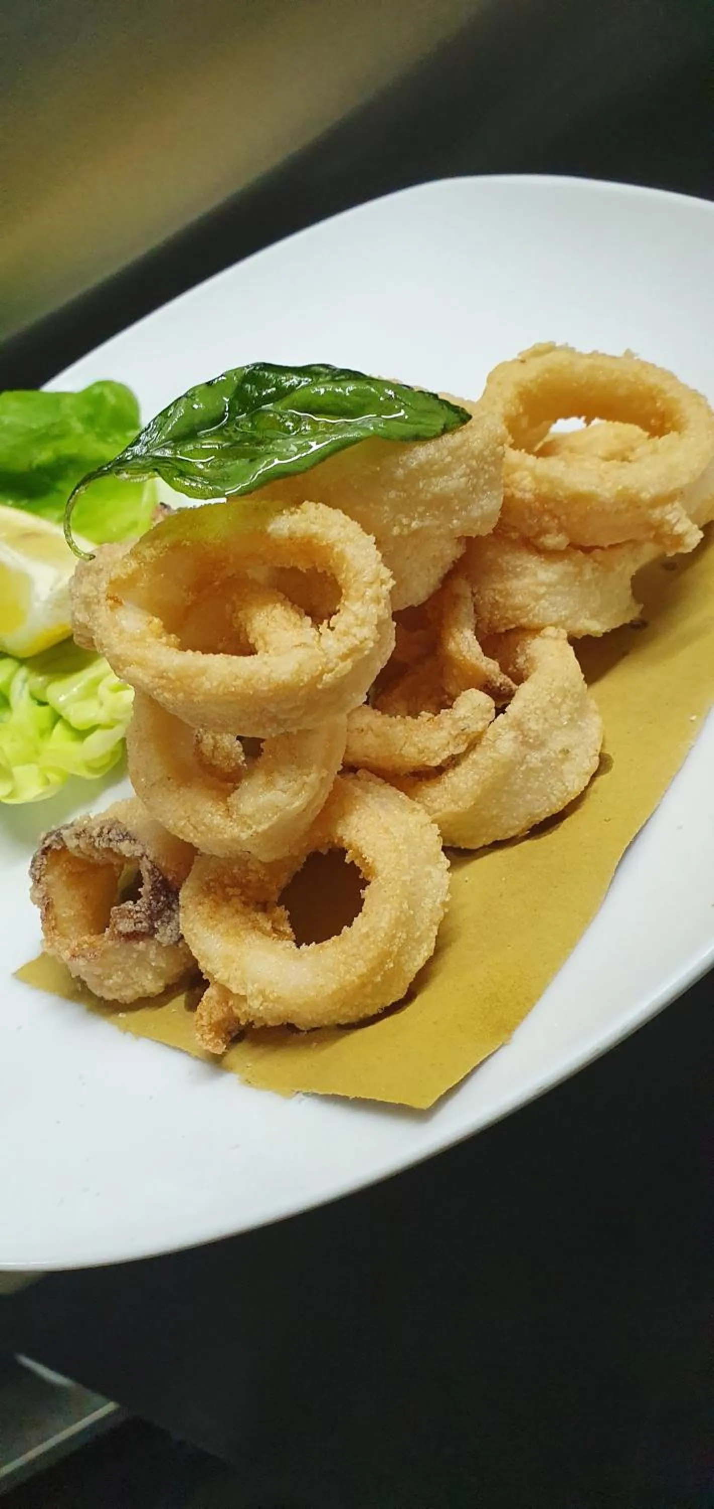 Restaurant/places to eat in B&B FISH