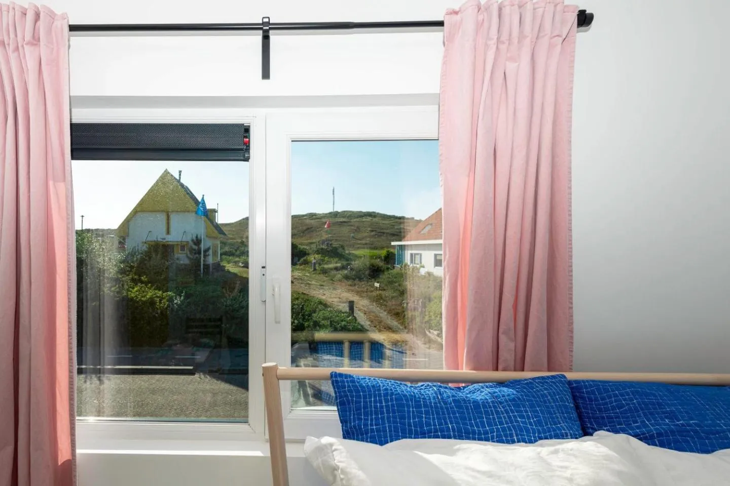 Sea view, Bed in B&B Duinblick