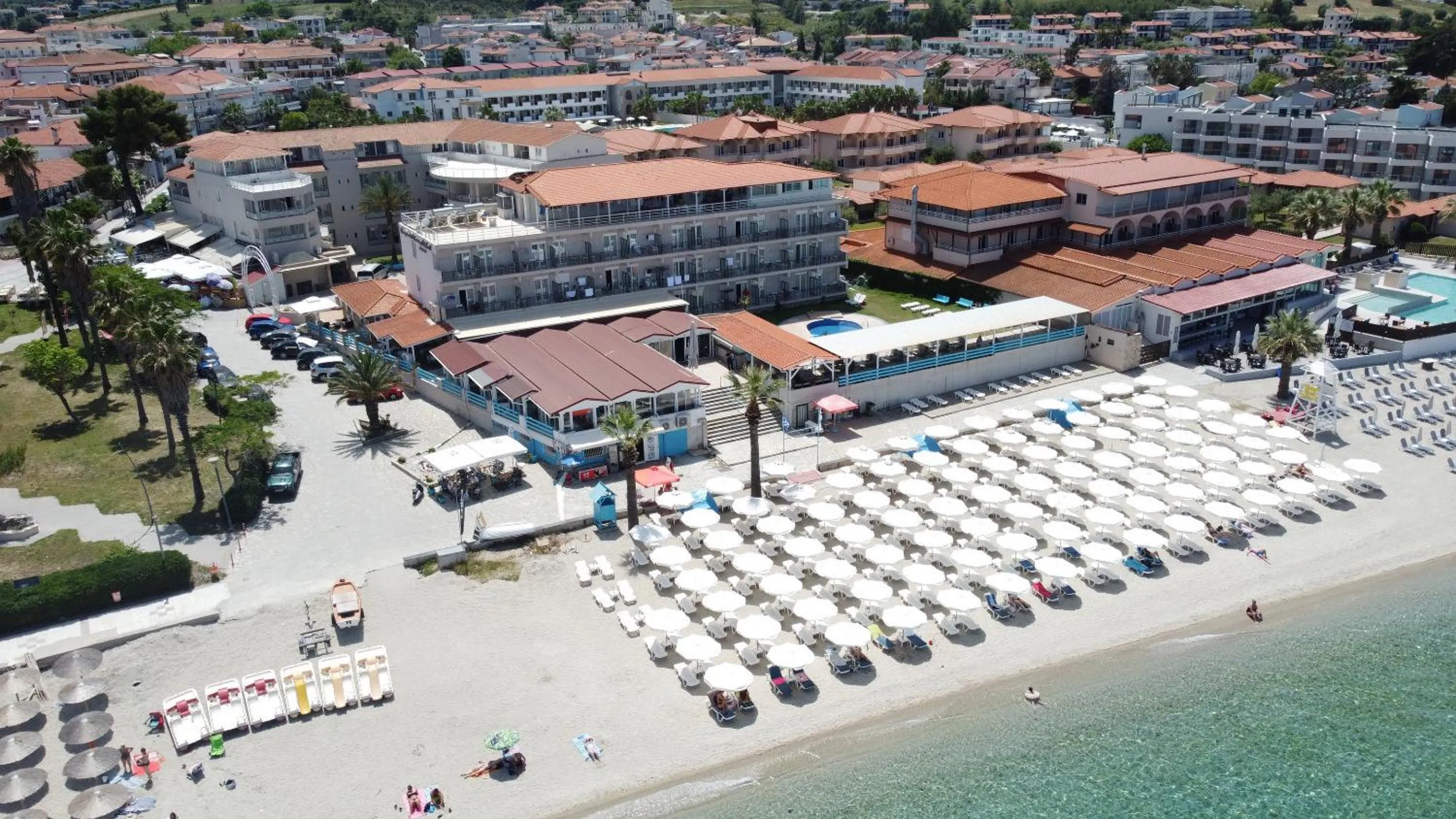 Property building in Hanioti GrandOtel