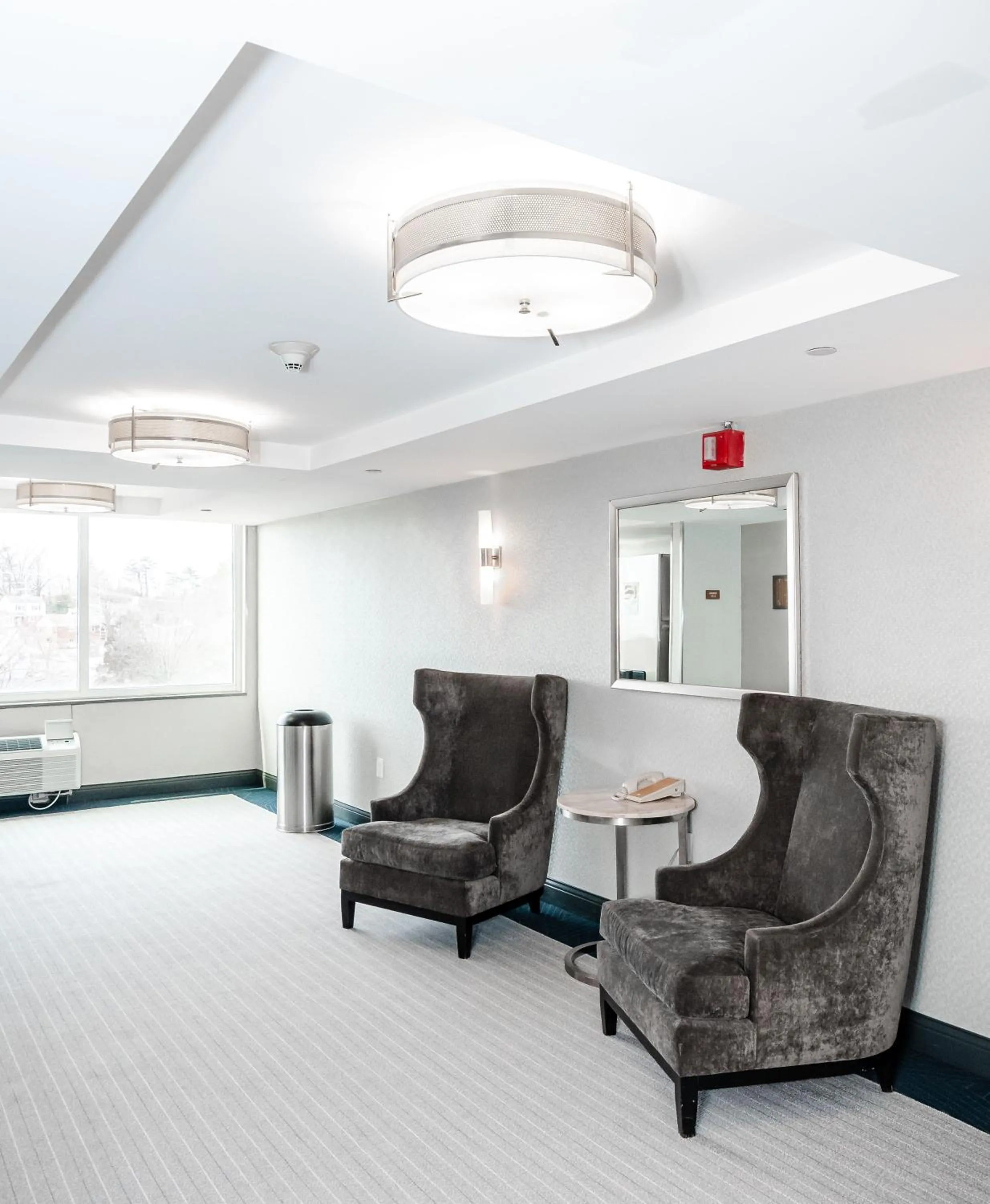 elevator in Metro Points Hotel Washington North