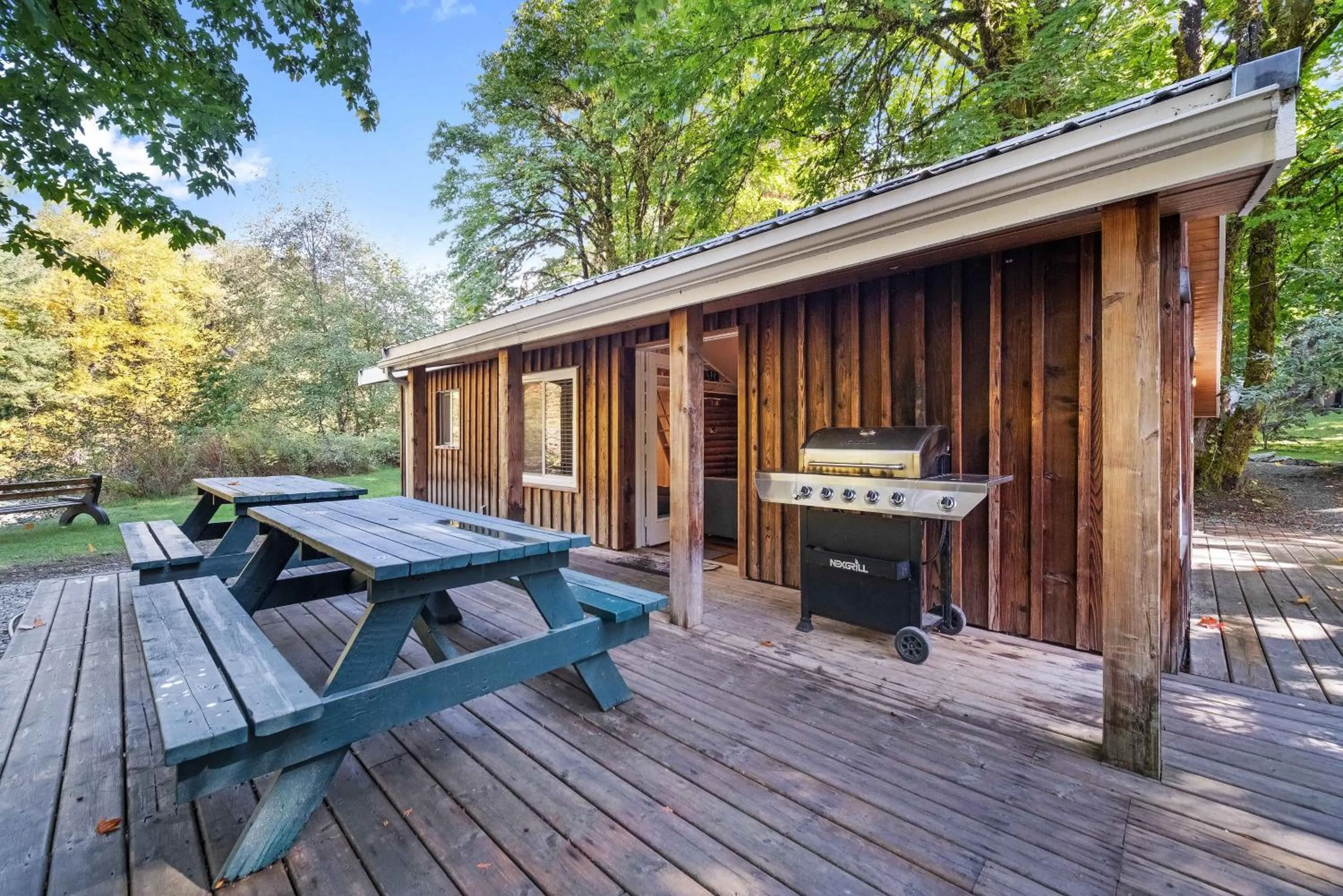 Patio in Sunwolf Riverside Cabins