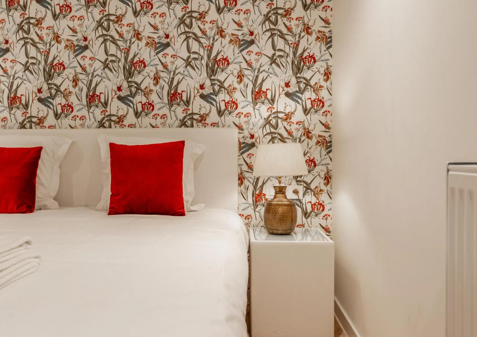 Bed in Acropolis - Luxury Appartments I Hotelservice and parking