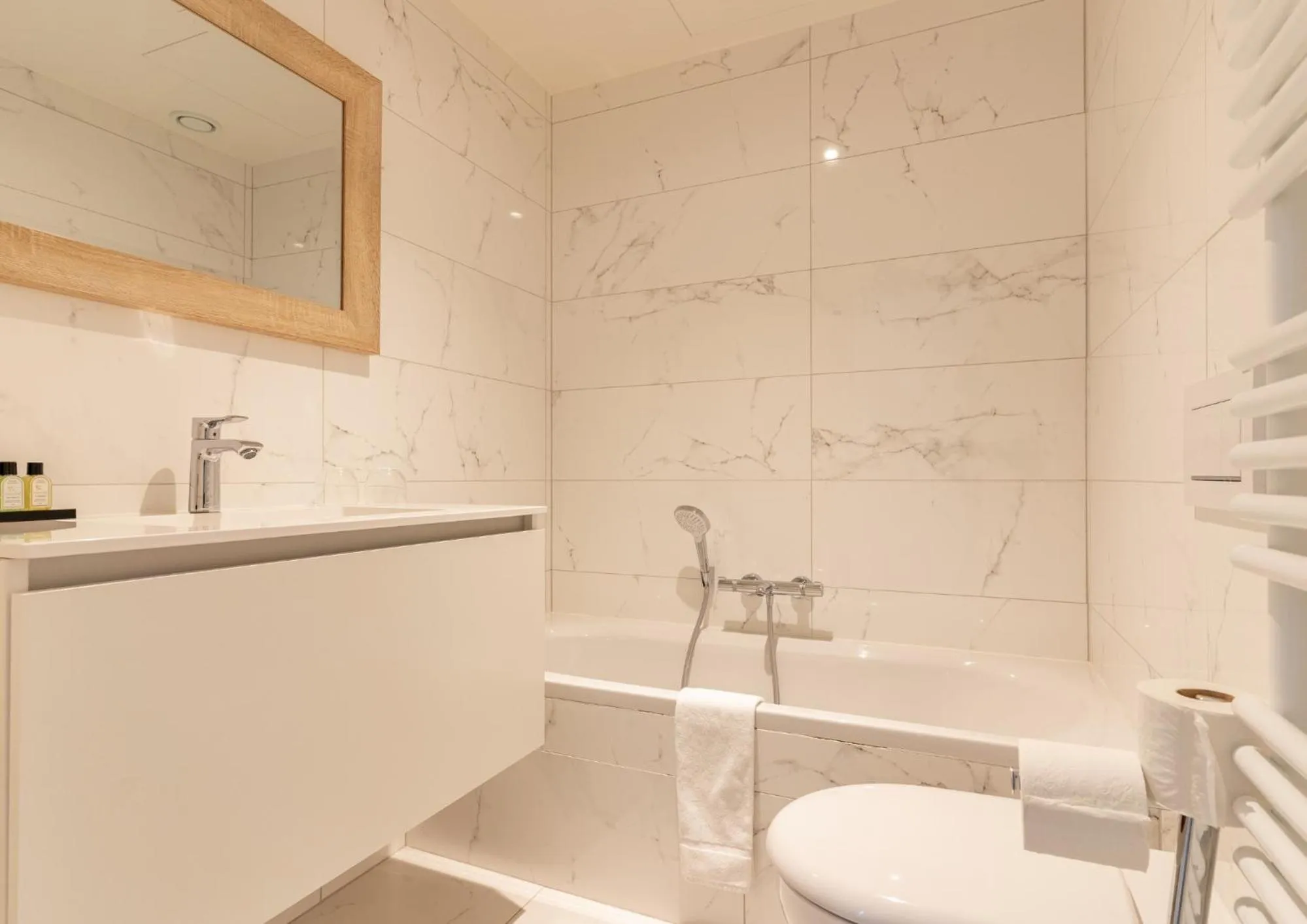 Toilet in Acropolis - Luxury Appartments I Hotelservice and parking