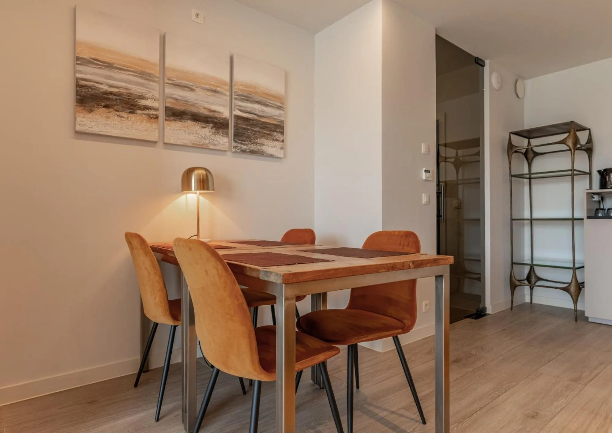 Dining area in Acropolis - Luxury Appartments I Hotelservice and parking