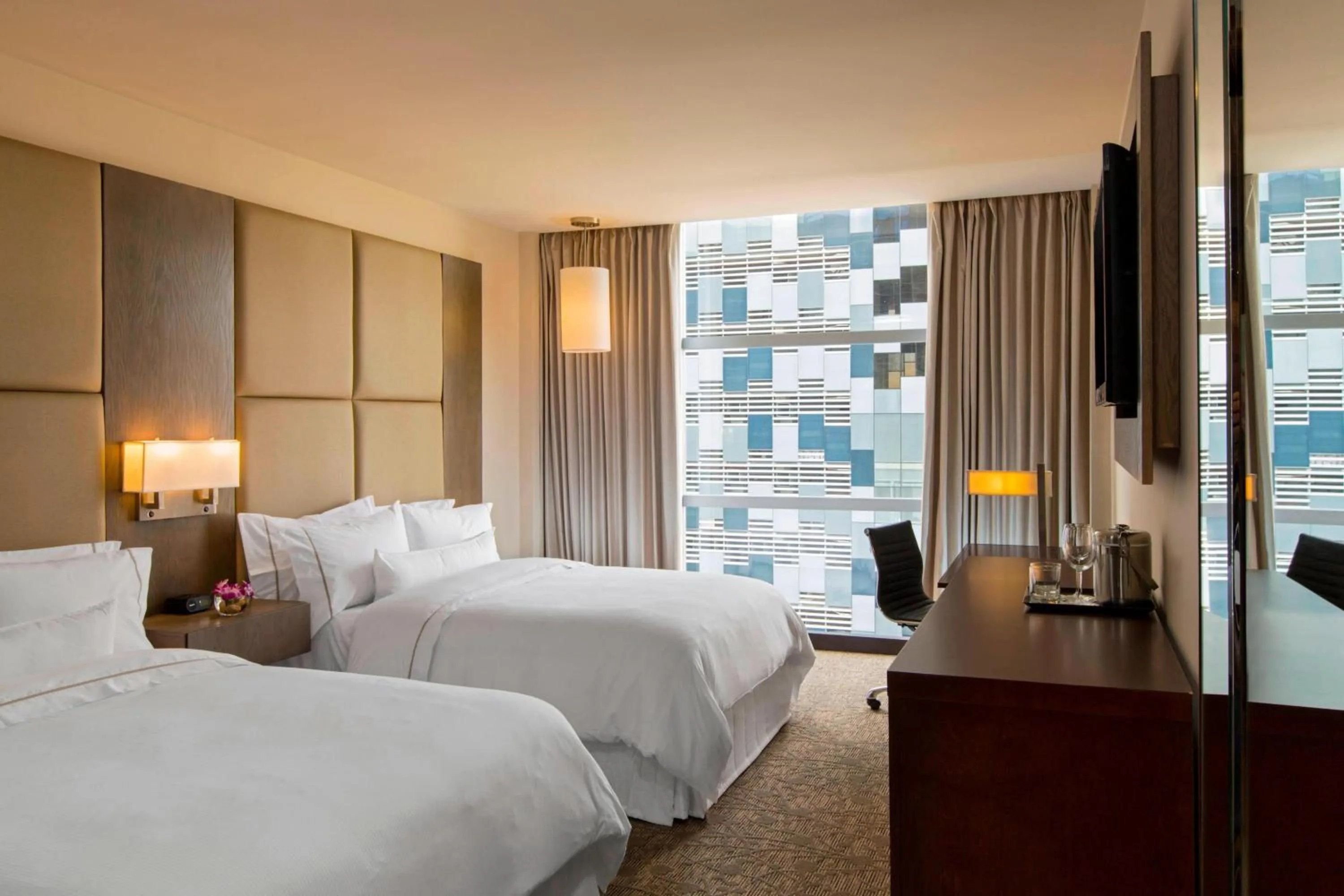 Photo of the whole room, Bed in The Westin Panama