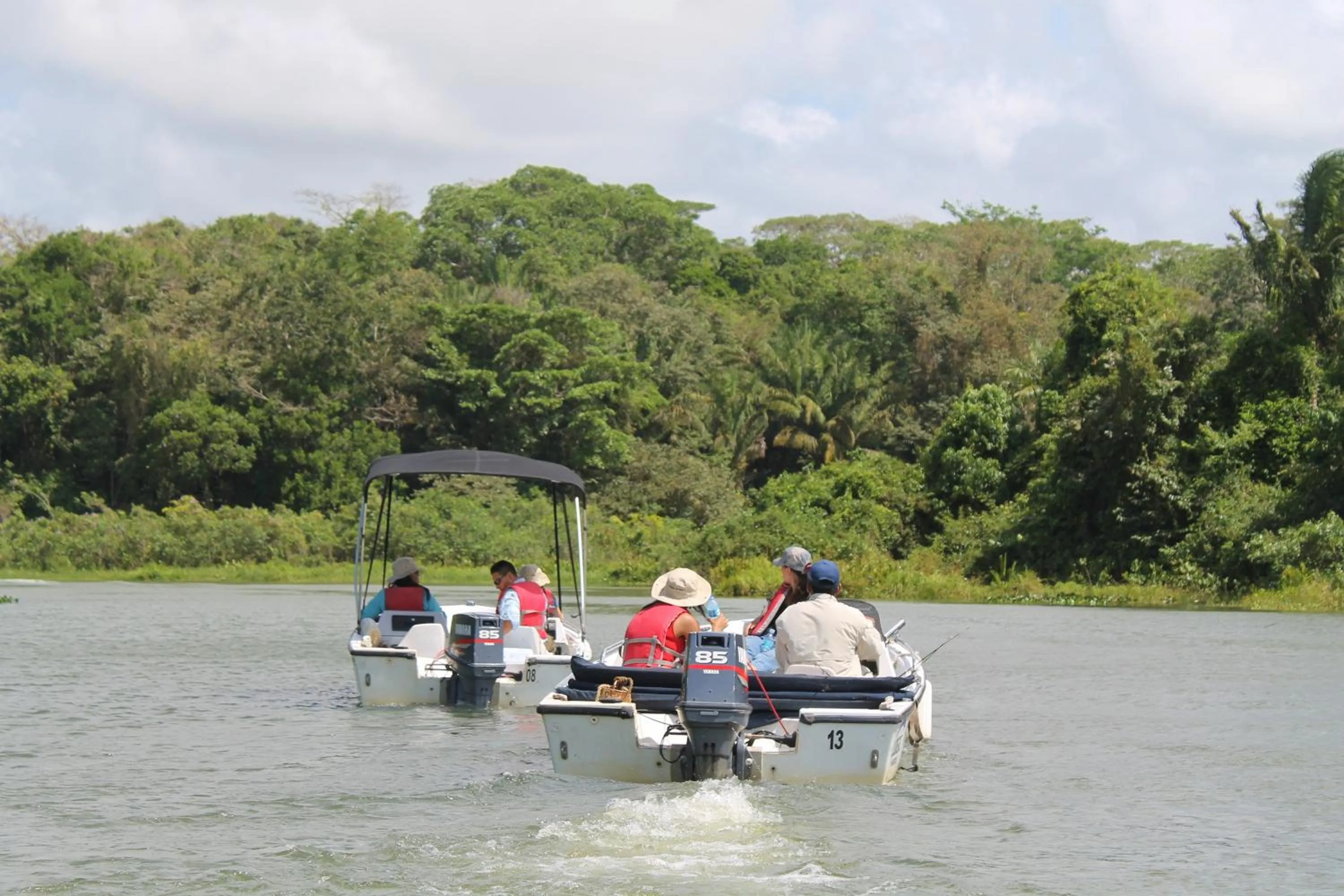 People in Gamboa Rainforest Reserve