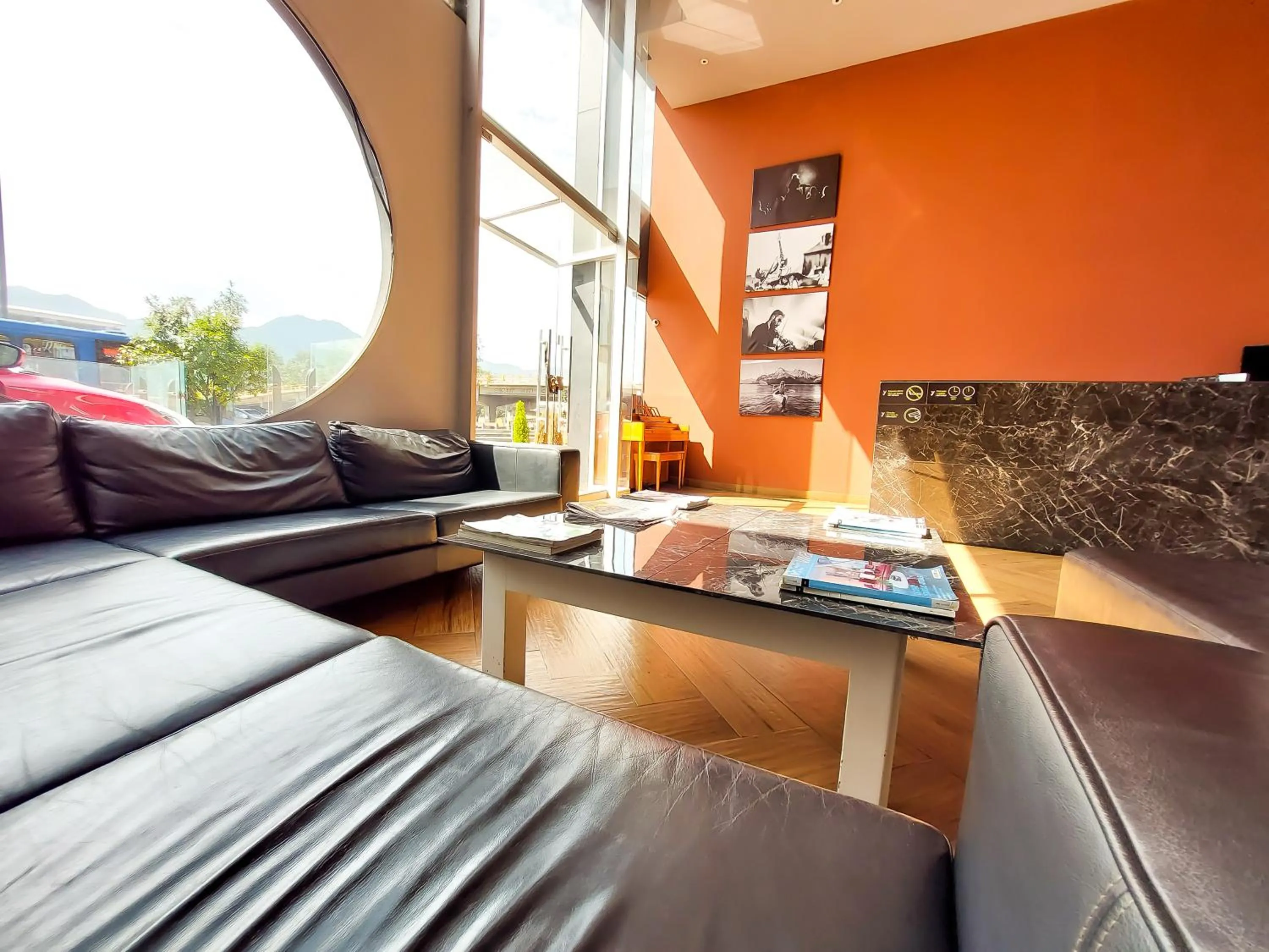 Lobby or reception in Hotel Arena Suites Movistar Arena