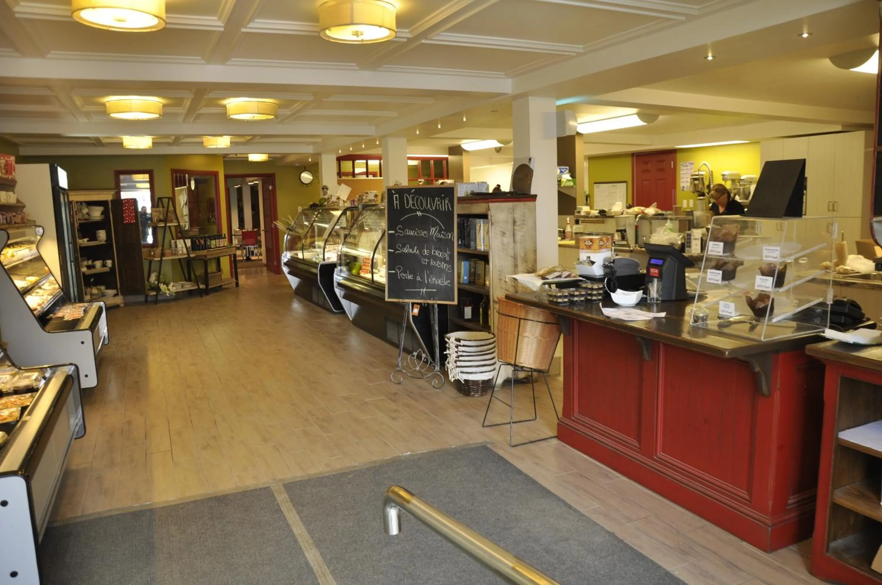 Food and drinks in Hôtel Centre-Ville