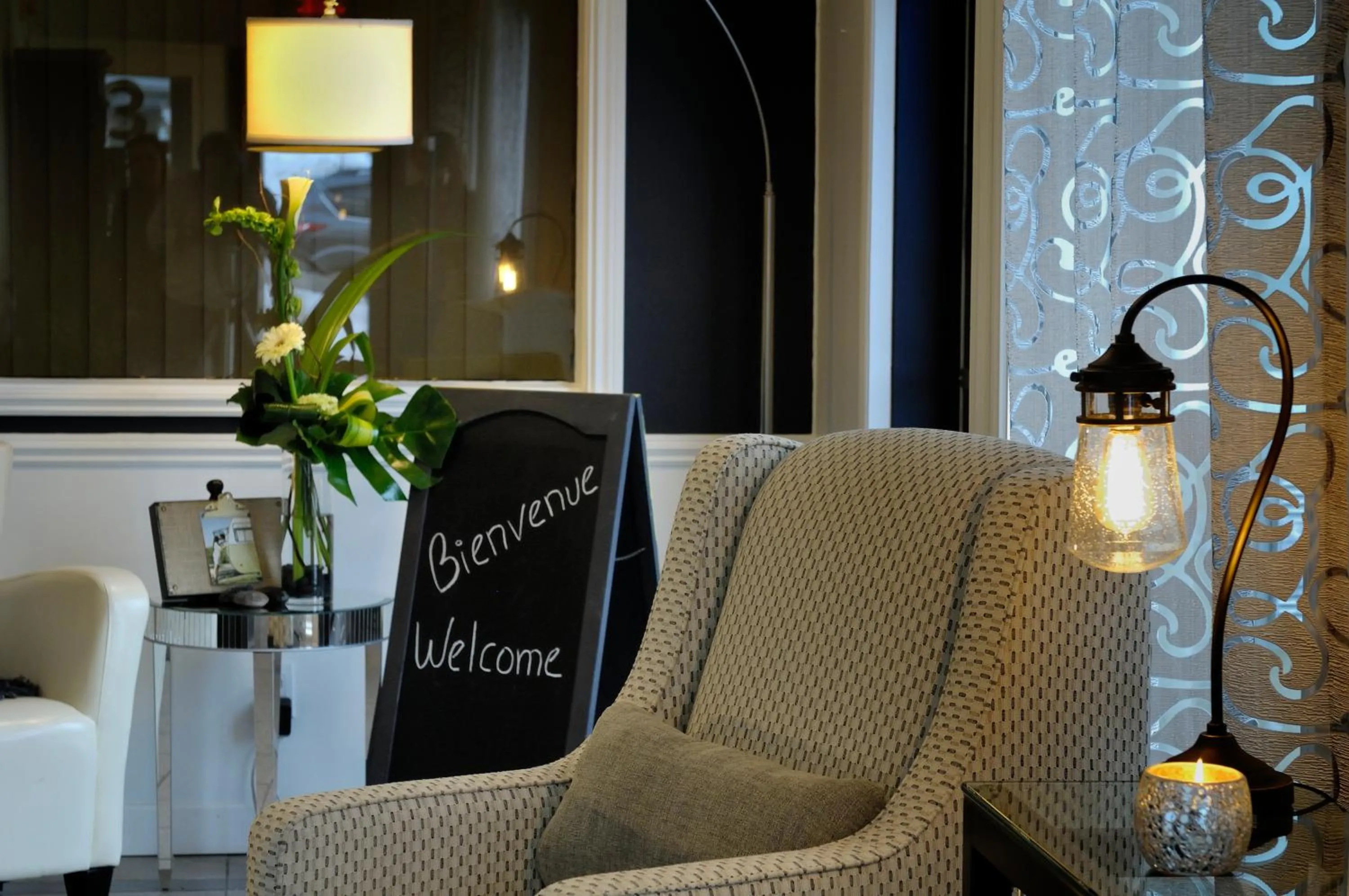 Lobby or reception in Hôtel Centre-Ville