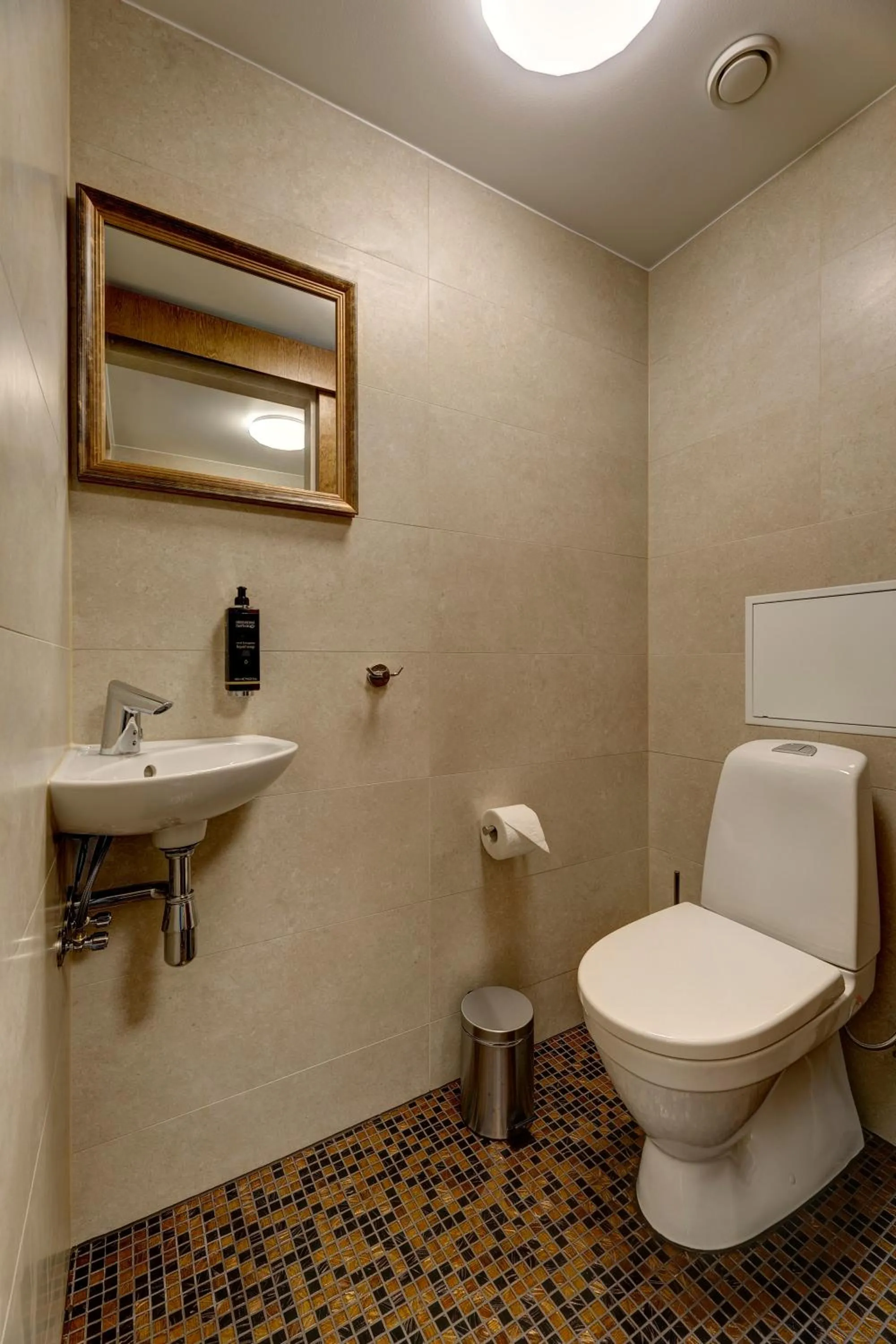 Toilet in Vihula Manor Country Club & Spa