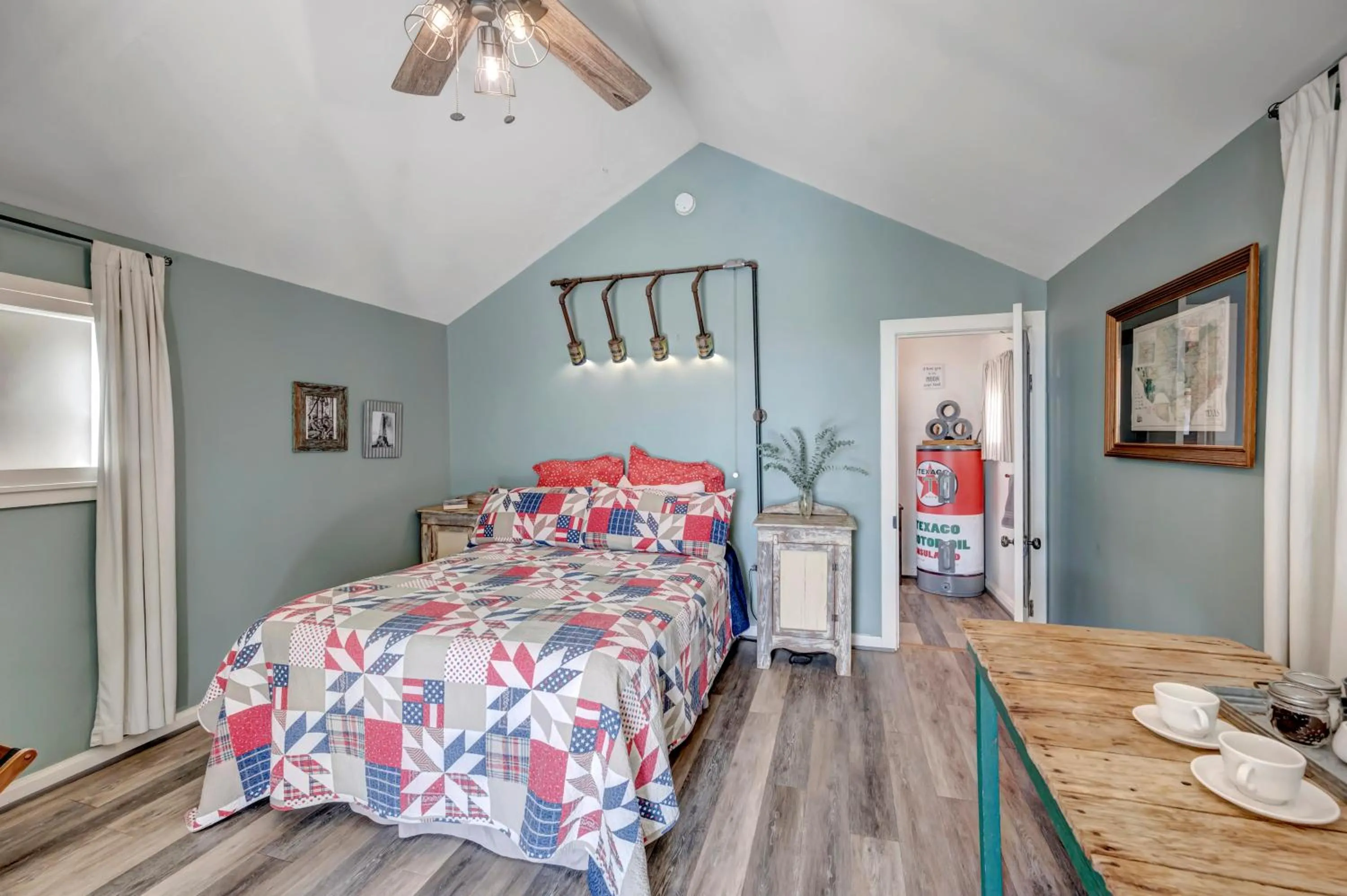 Bed in Full Moon Inn