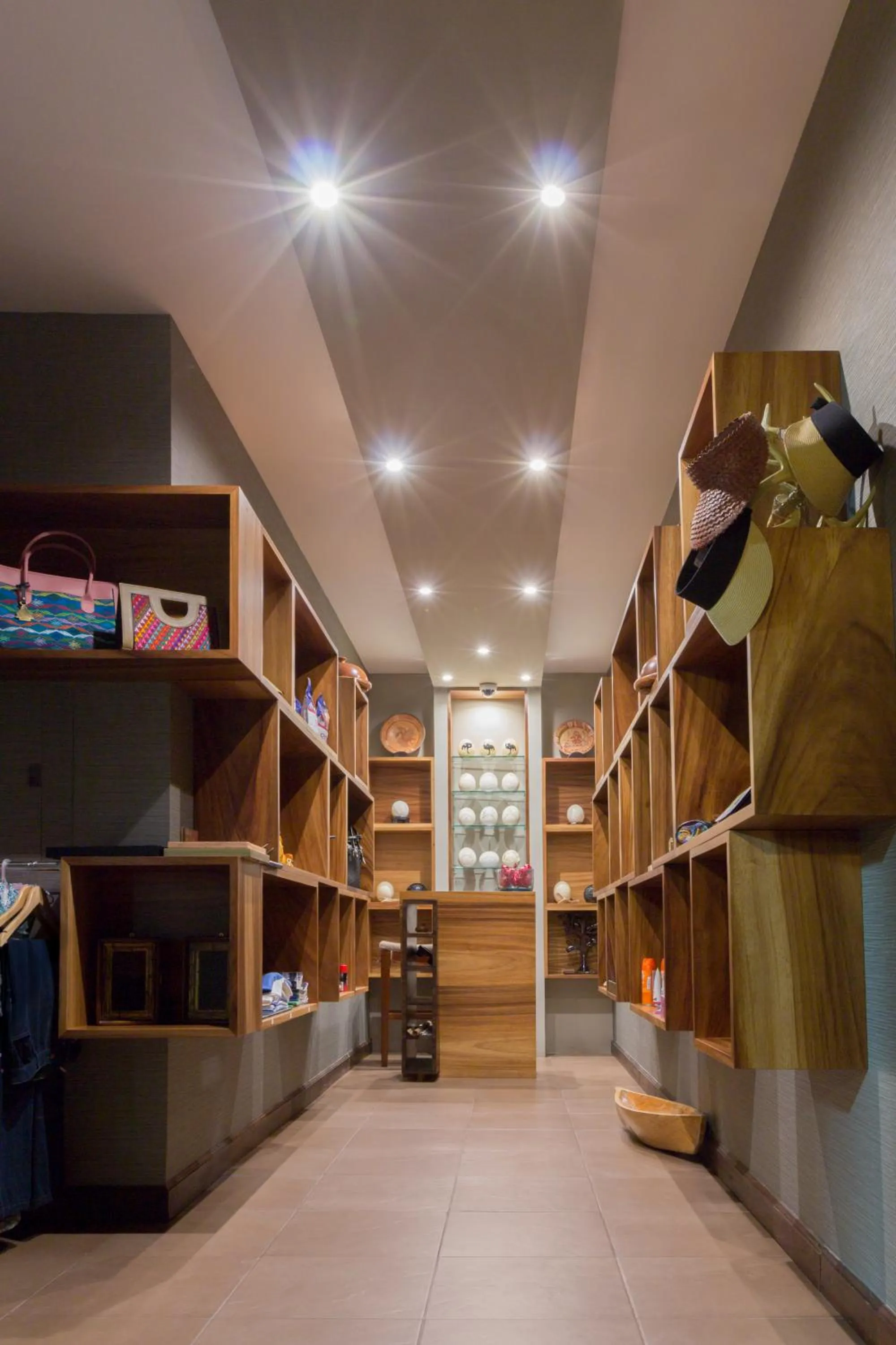 On-site shops in Las Lagunas Boutique Hotel
