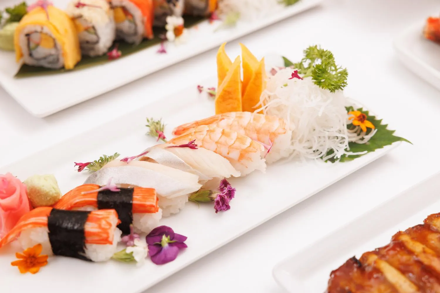 Restaurant/places to eat in Holiday Inn Bangkok by IHG