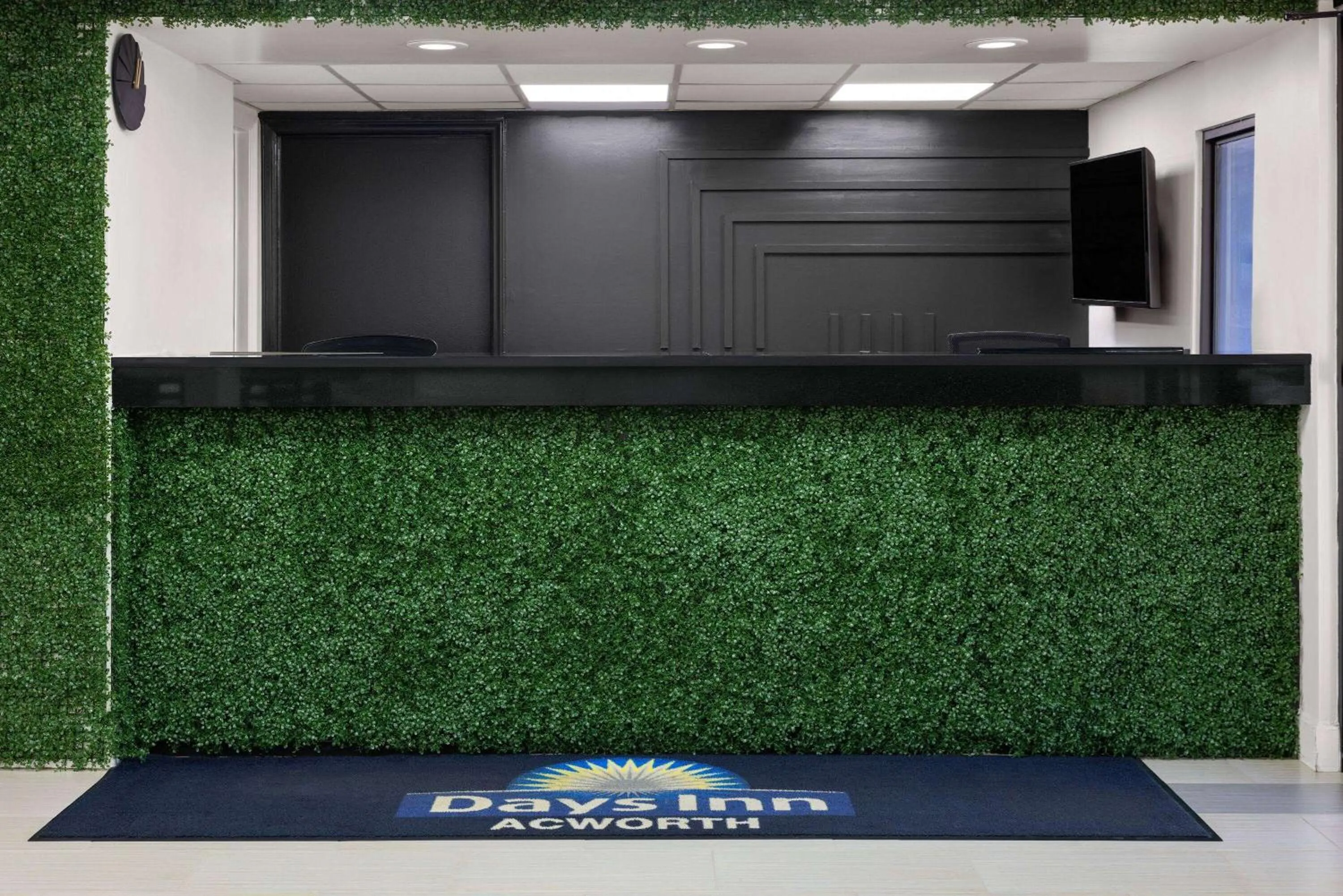 Lobby or reception in Days Inn by Wyndham Acworth