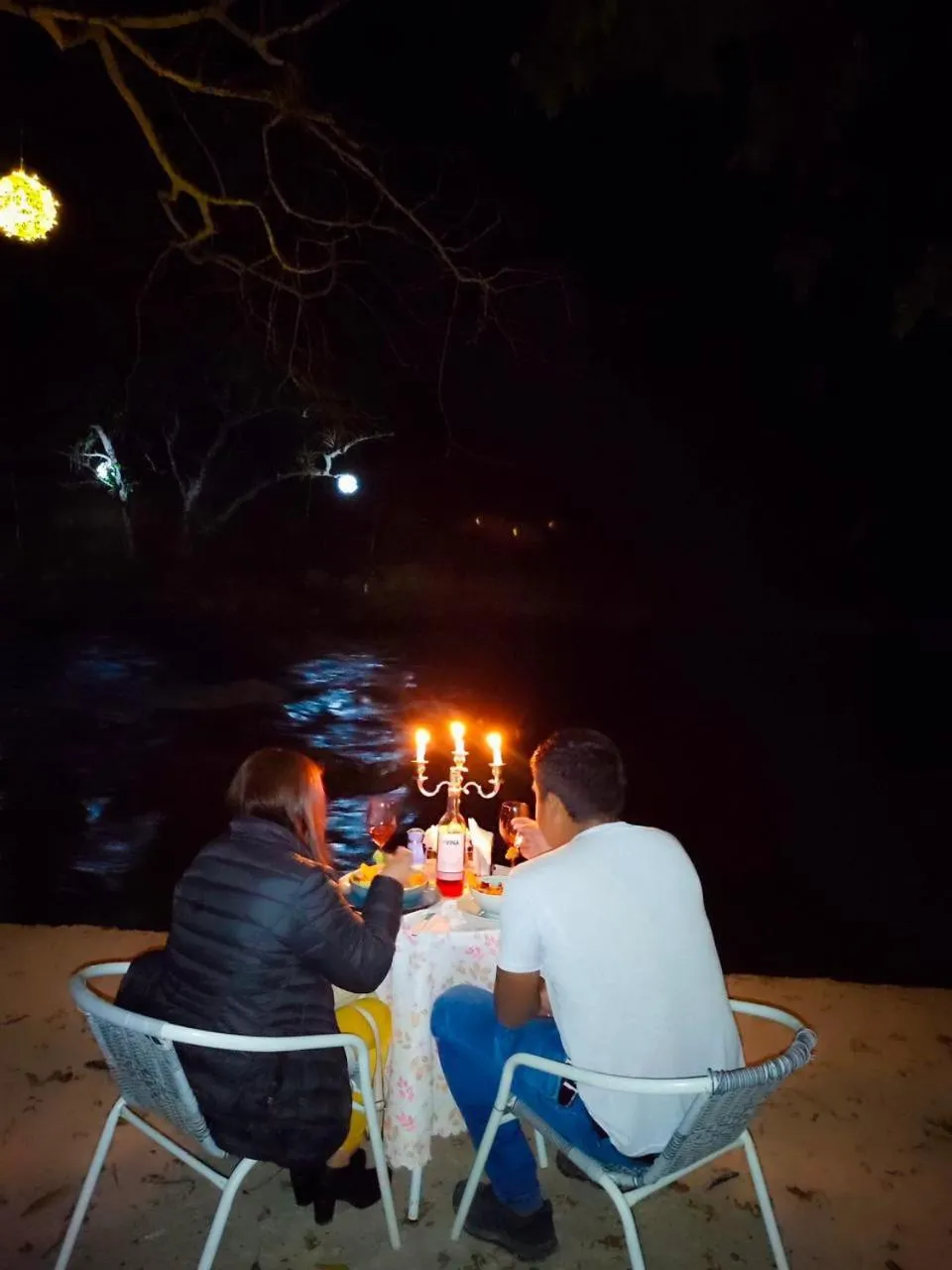 Restaurant/places to eat in Zoila's Suite Escape