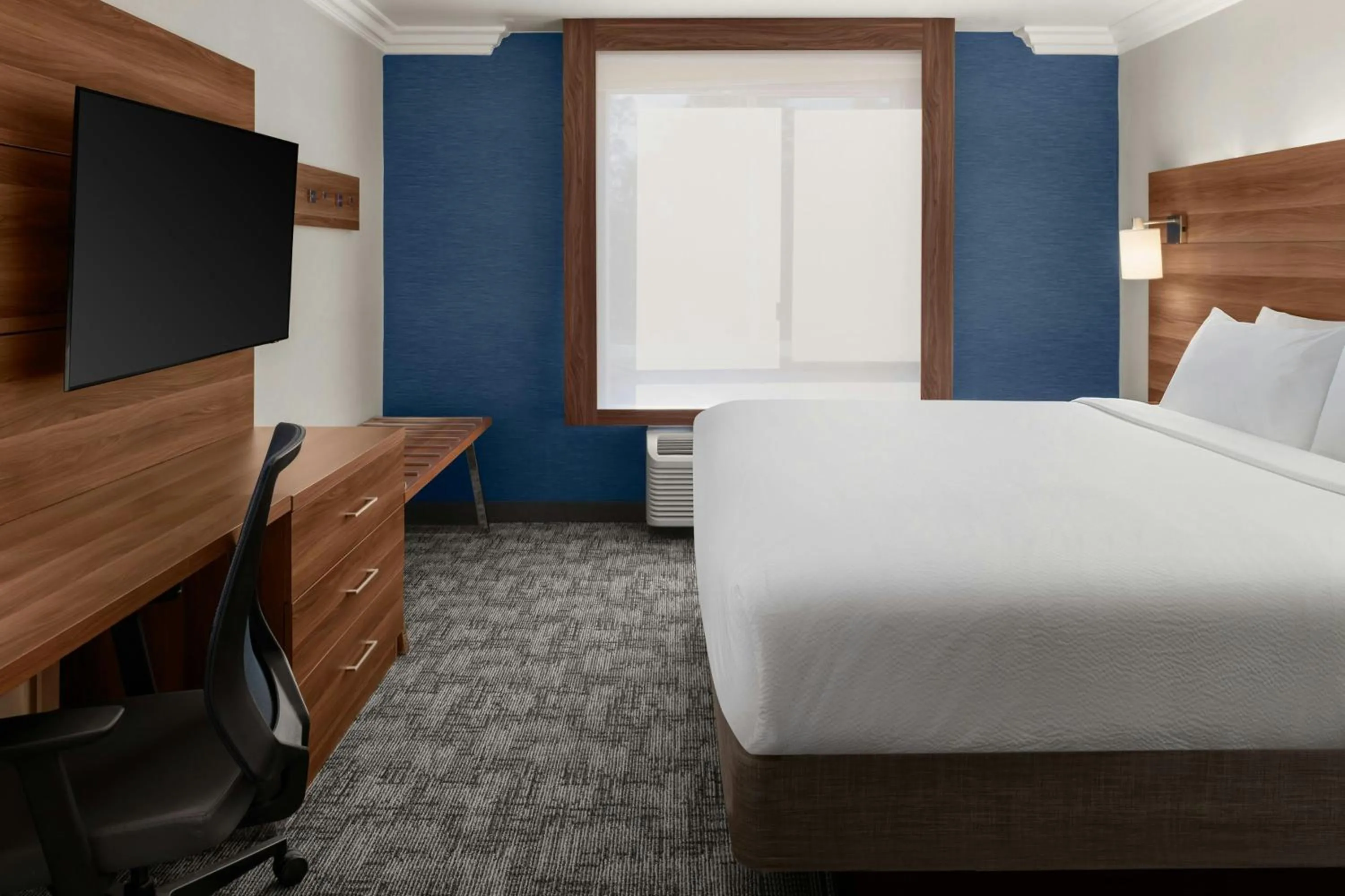 Bedroom, Bed in City Express By Marriott Rancho Cucamonga