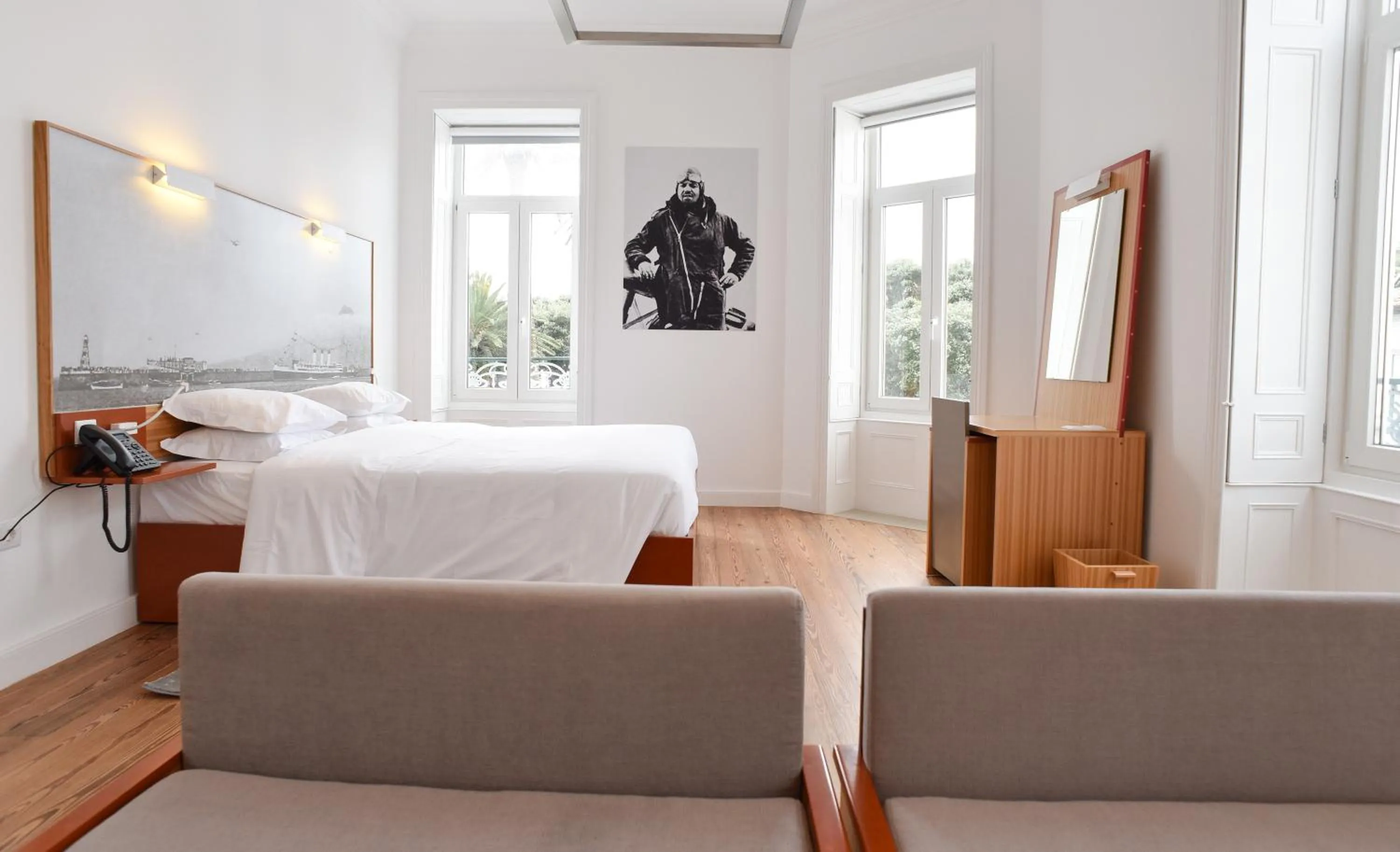 TV and multimedia, Bed in Internacional Azores Boutique