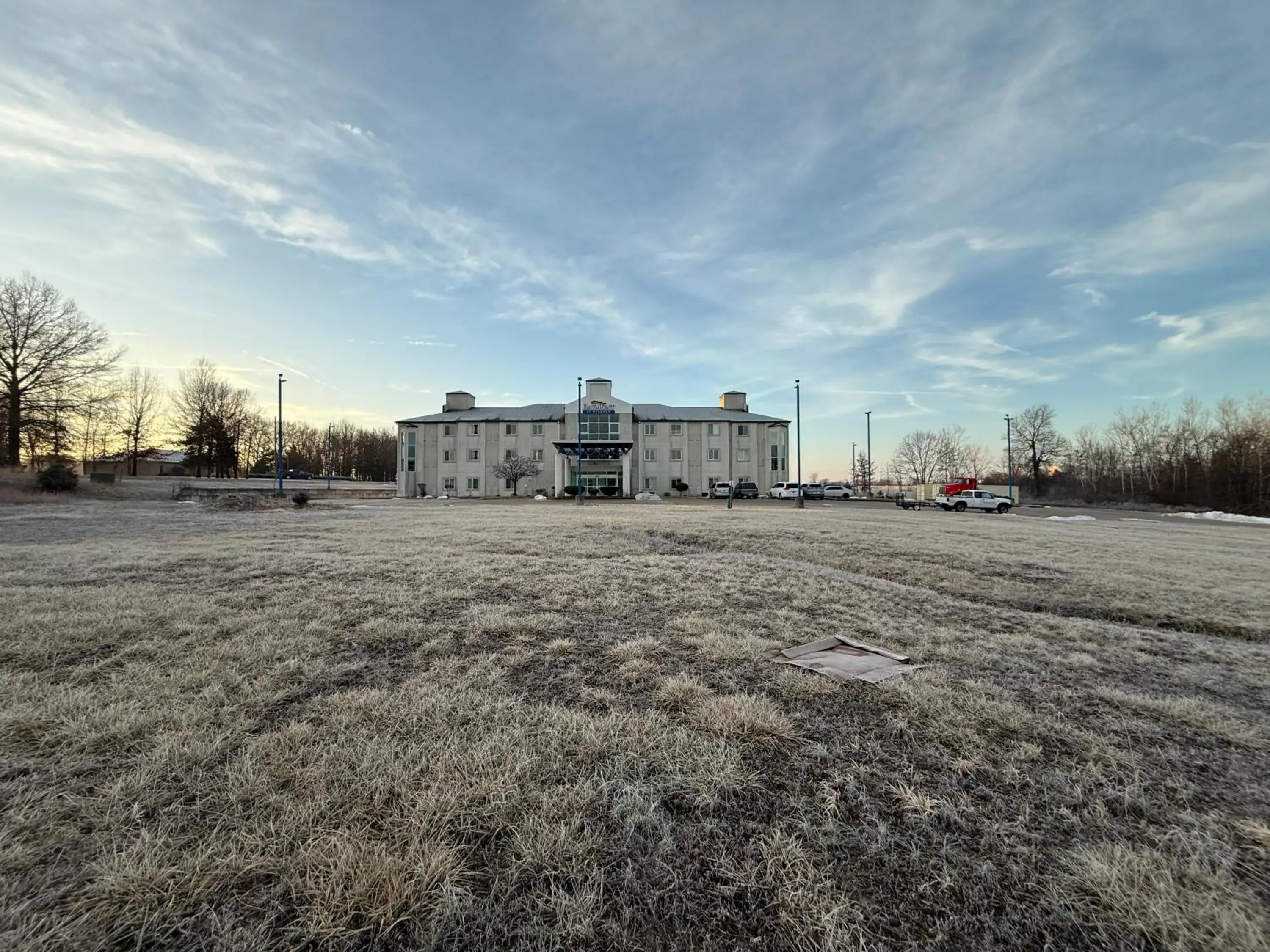 Property building in Baymont by Wyndham Kingdom City Property building in Baymont by Wyndham Kingdom City