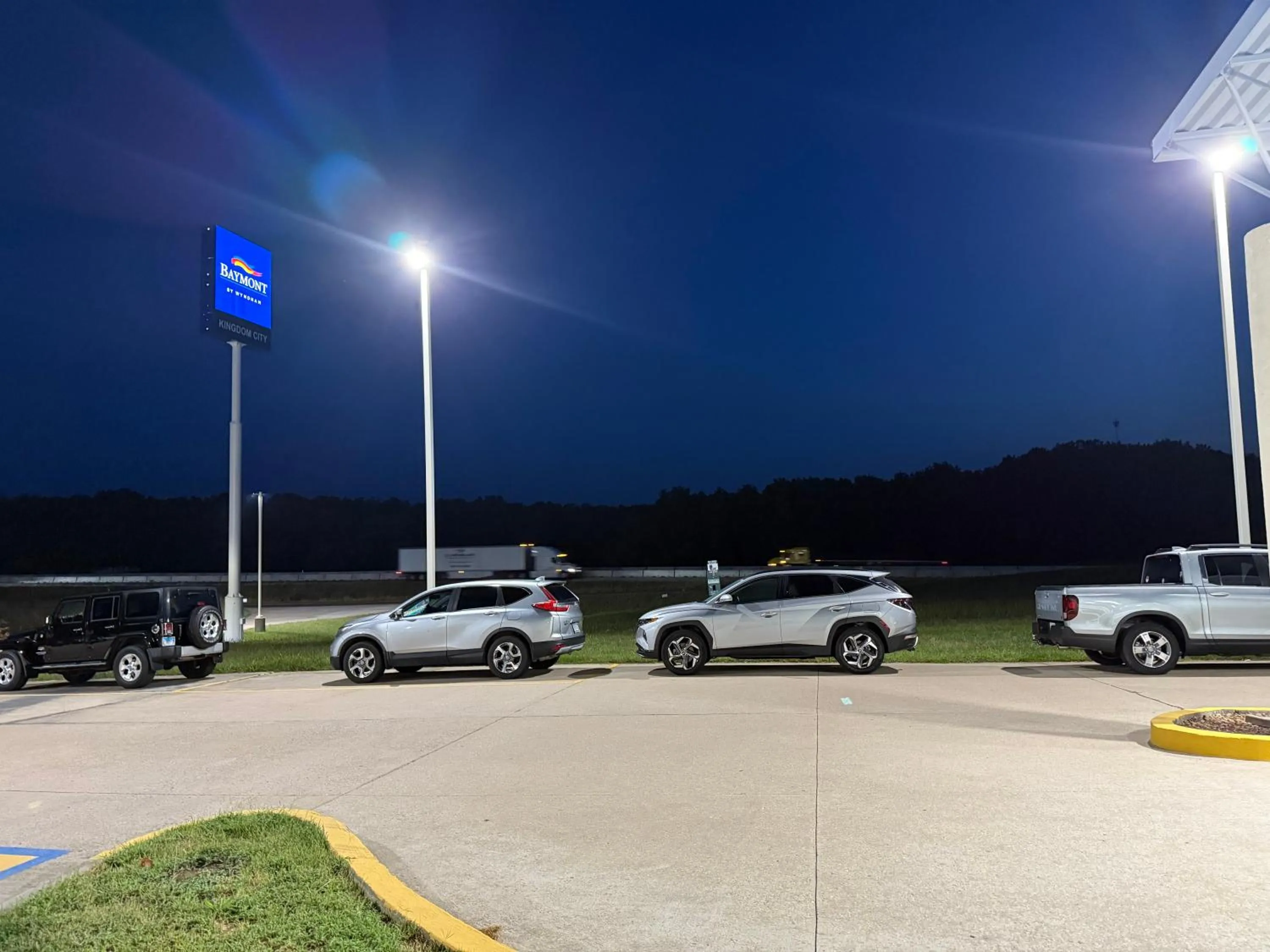 Night in Baymont by Wyndham Kingdom City