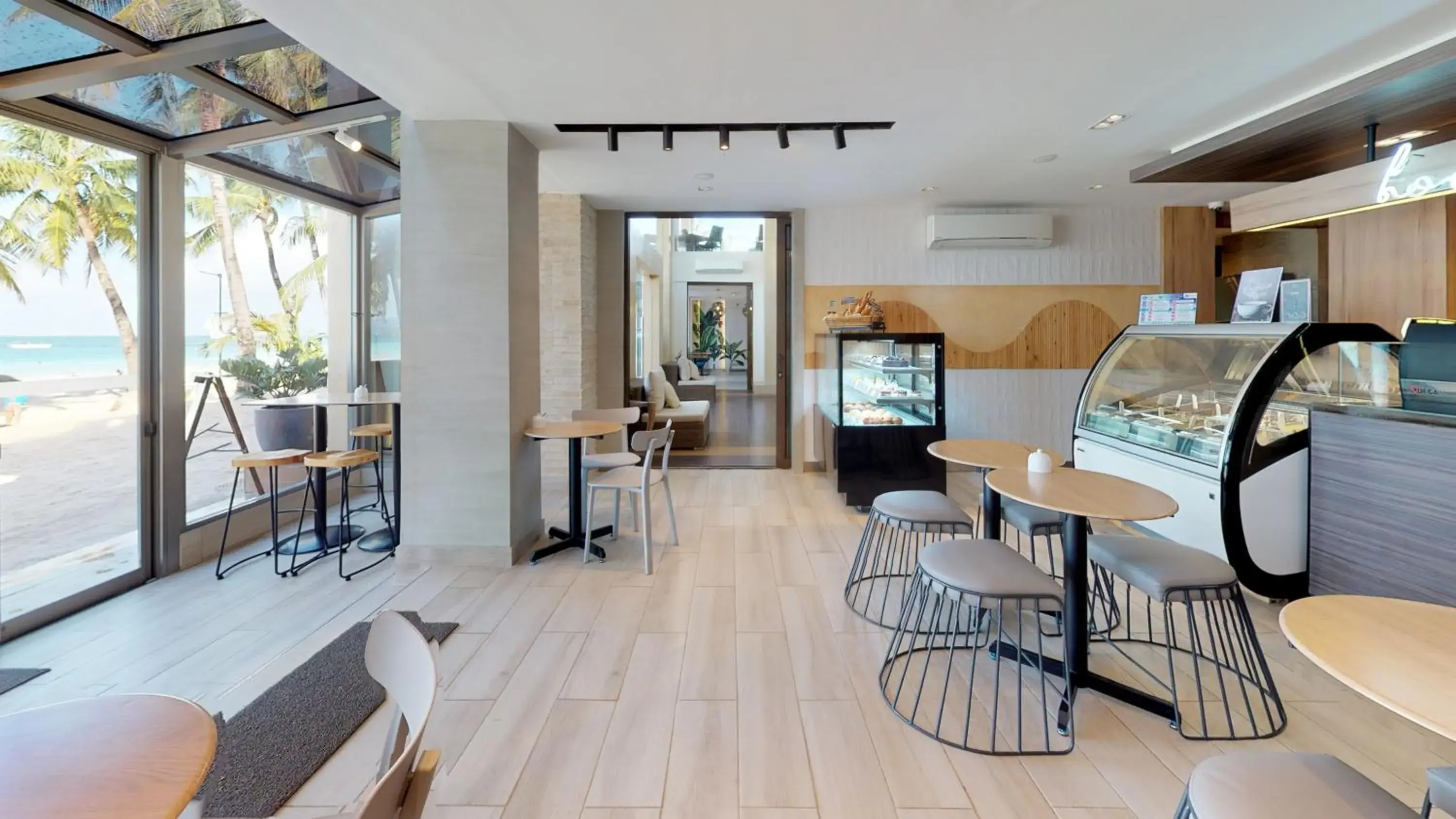 Restaurant/places to eat in The District Boracay Restaurant/places to eat in The District Boracay