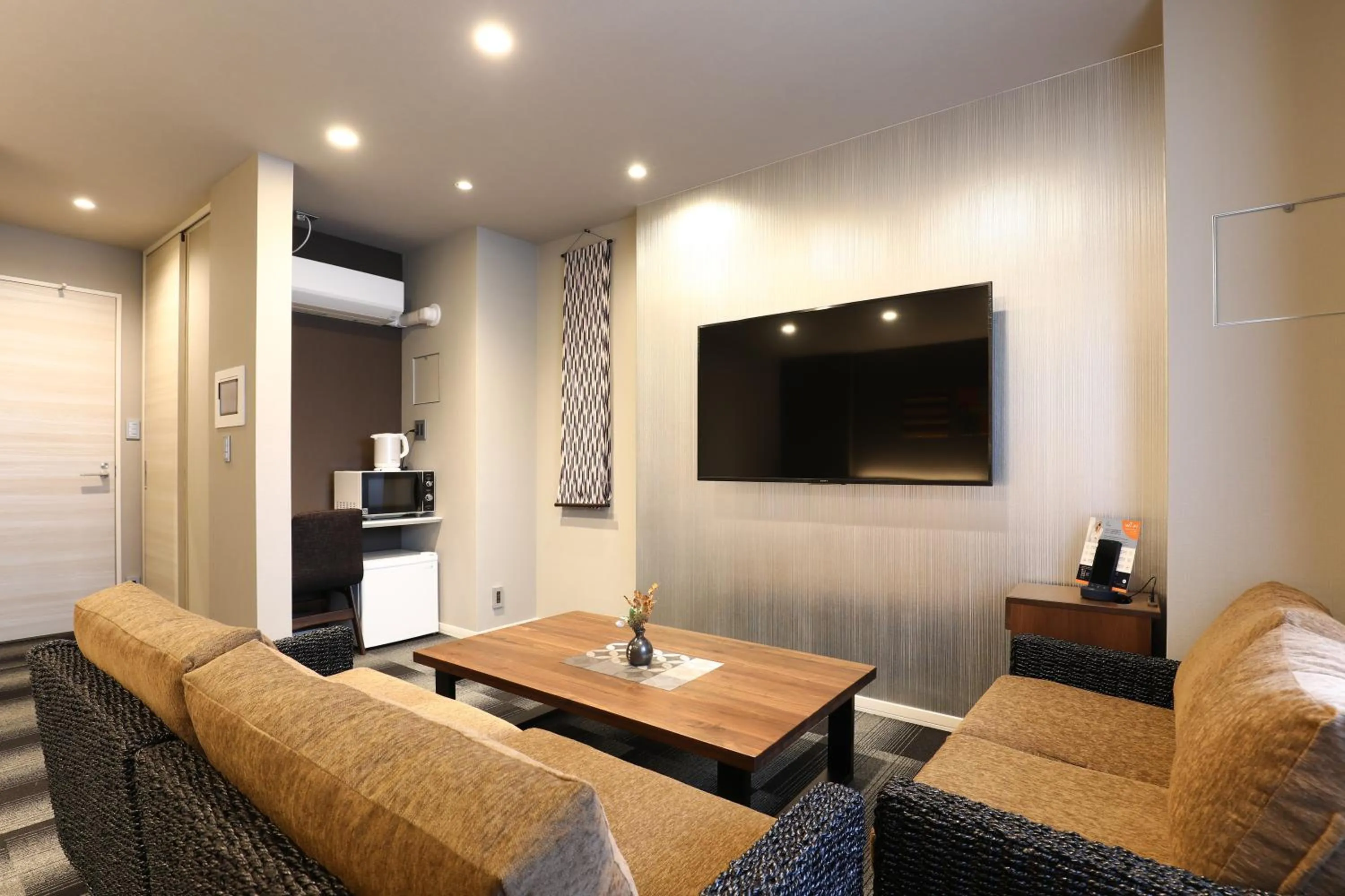 Photo of the whole room in HOTEL COCON