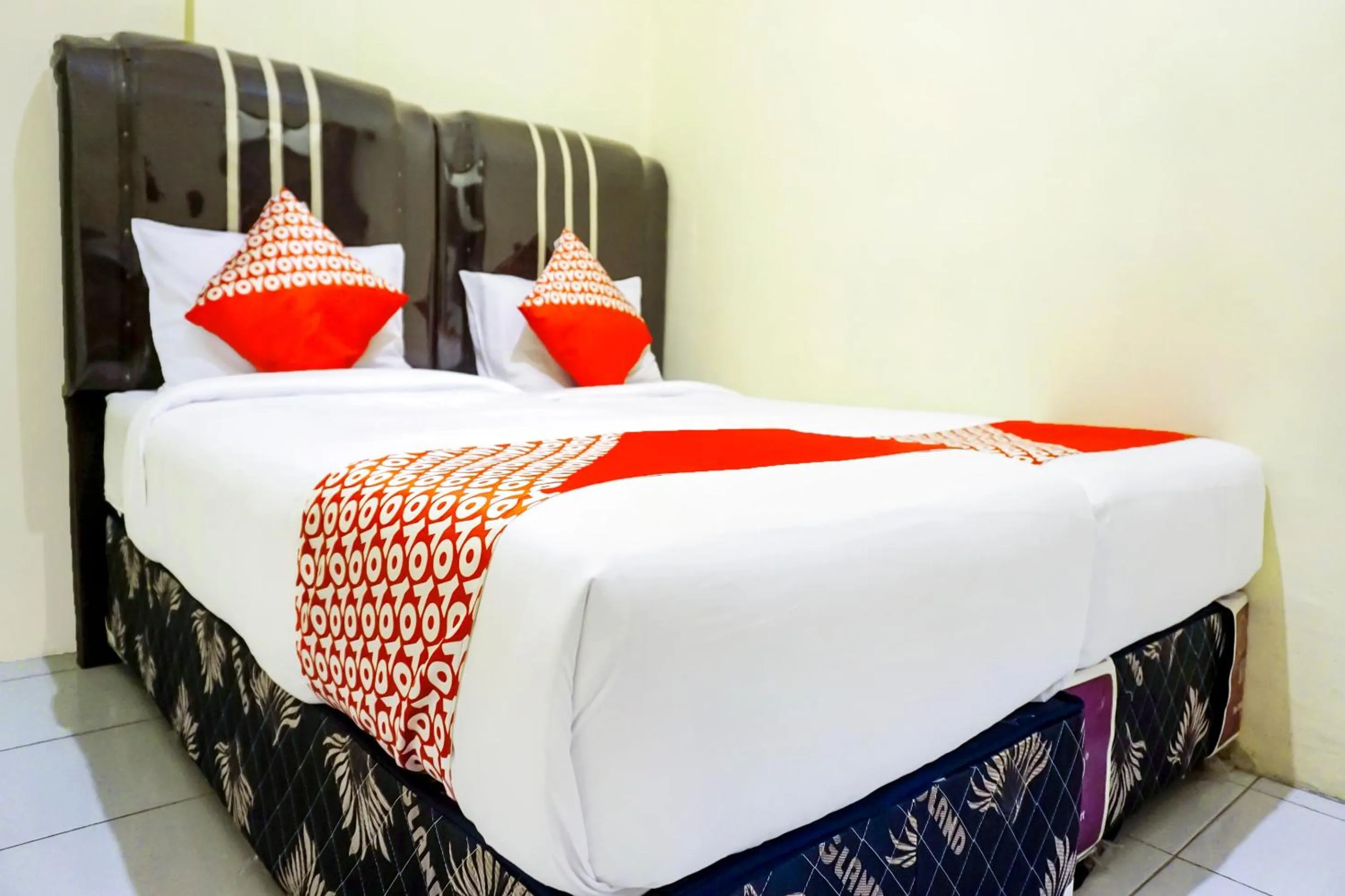 Bedroom, Bed in Hotel O Pekanbaru near Mall Ciputra Seraya formerly Lotus Inn