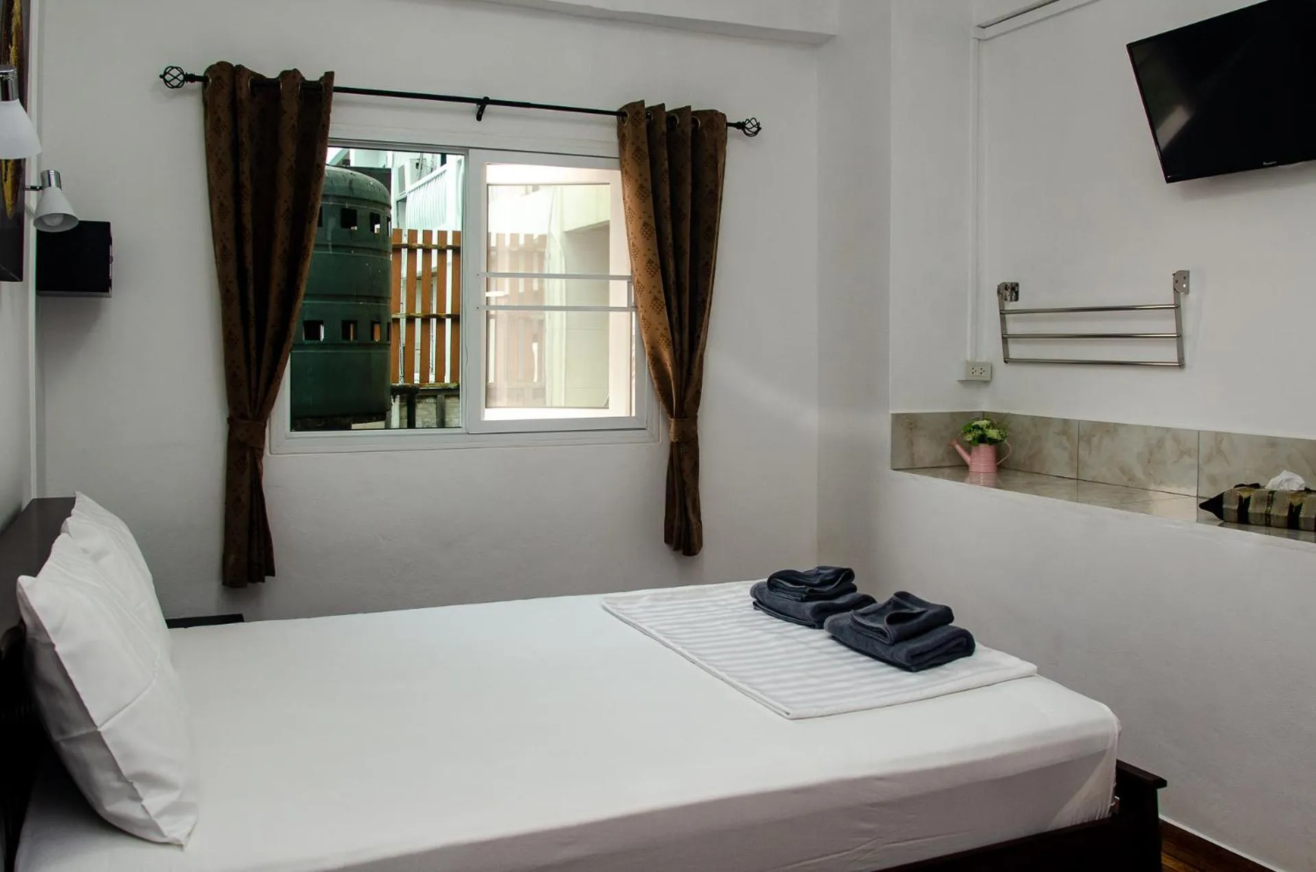 Bed in Allstar Guesthouse