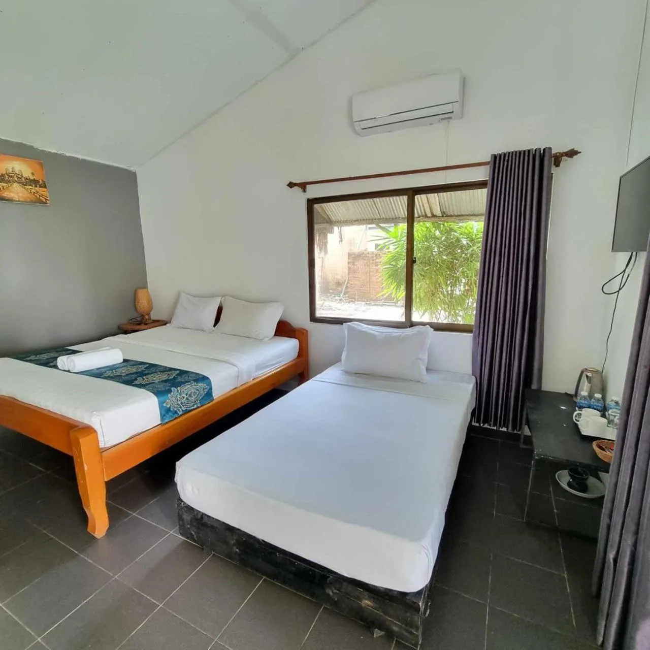 Bed in Mittali Beach Hotel