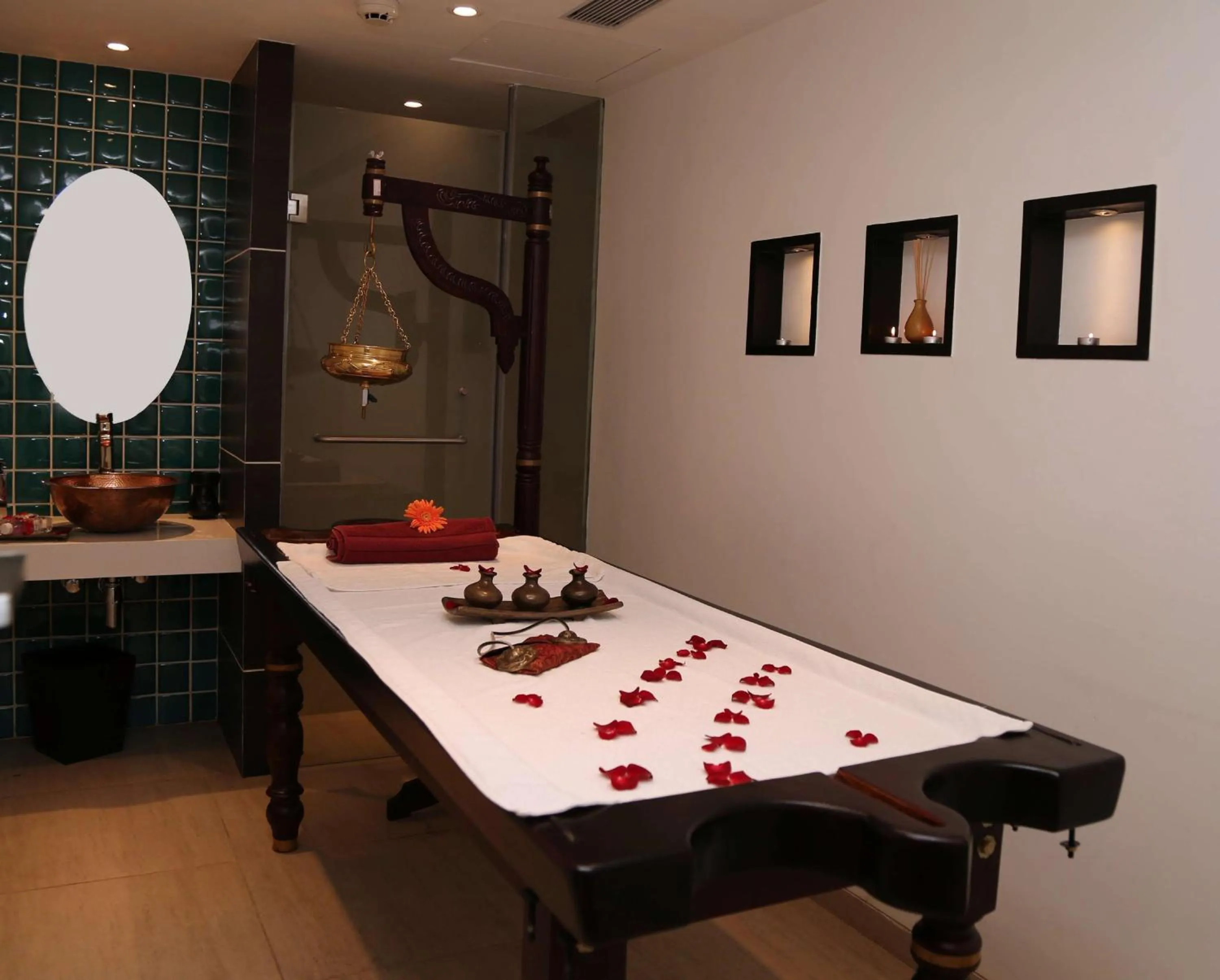 Spa and wellness centre/facilities in Country Inn & Suites By Radisson Navi Mumbai